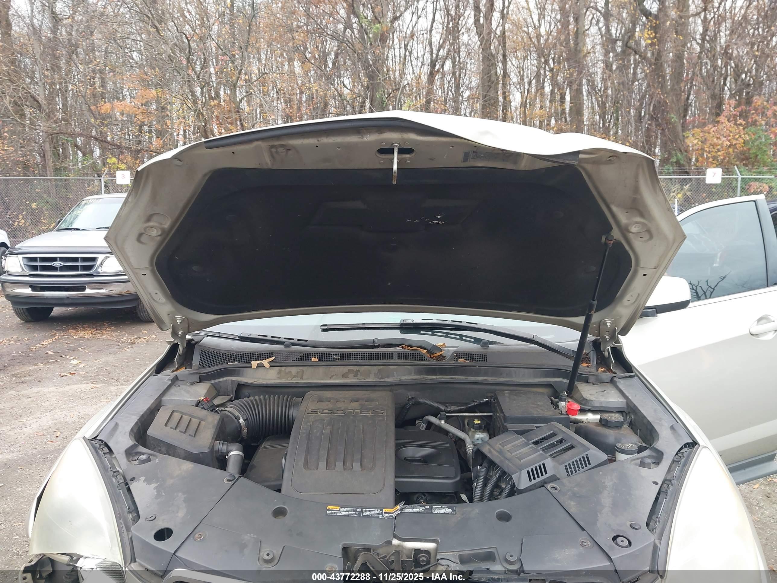 CHEVROLET EQUINOX image 10