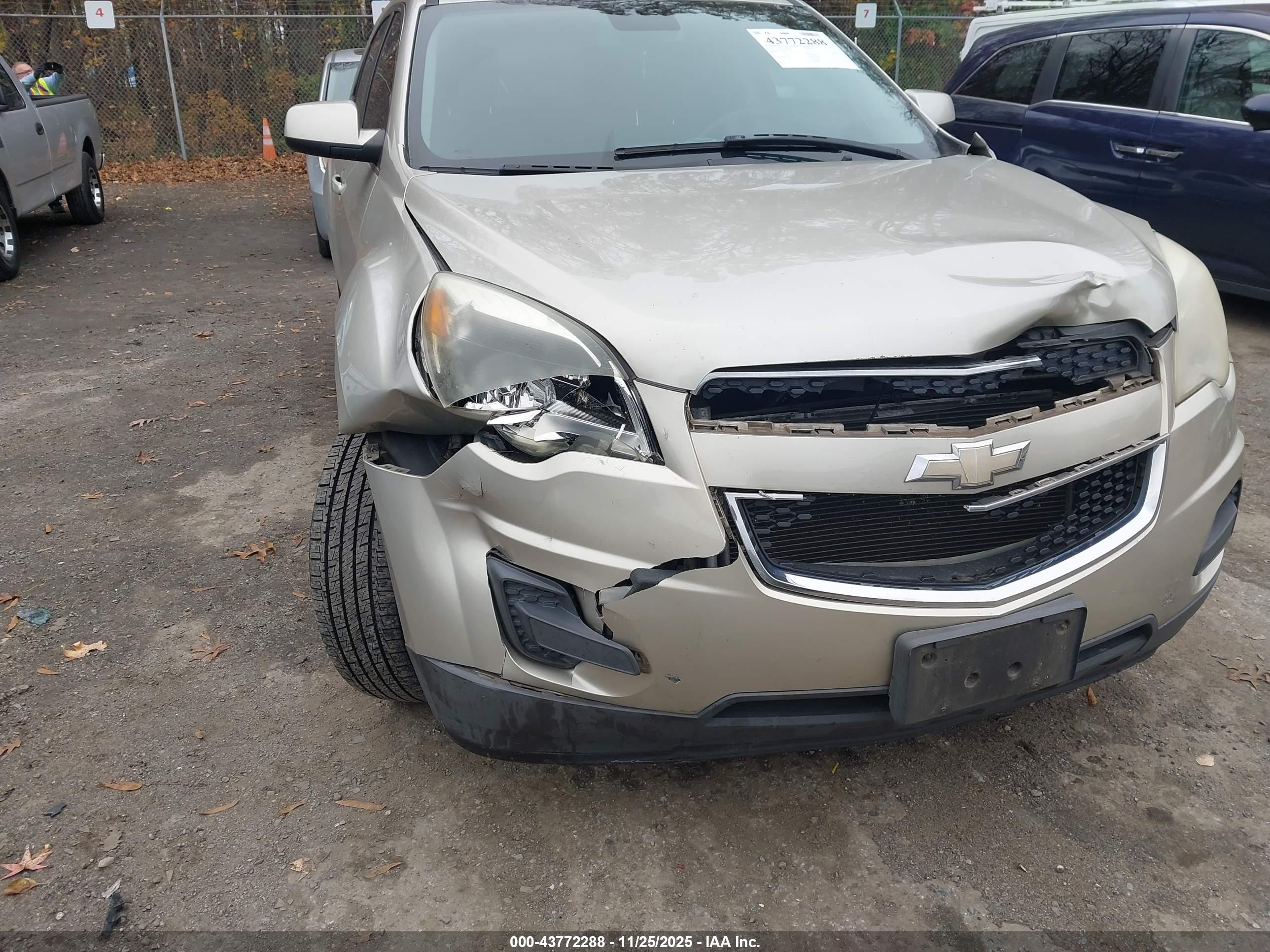 CHEVROLET EQUINOX image 6