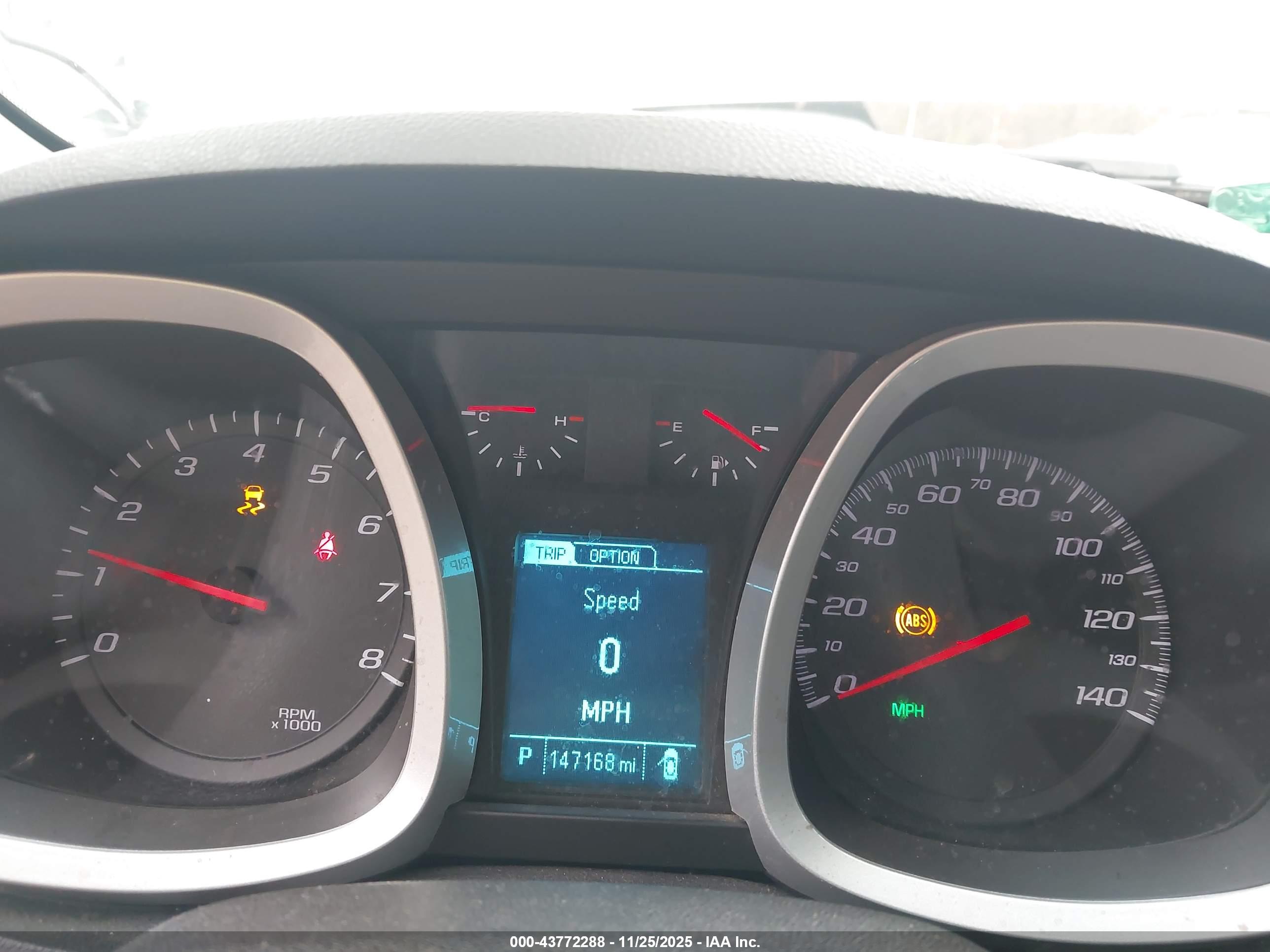 CHEVROLET EQUINOX image 7