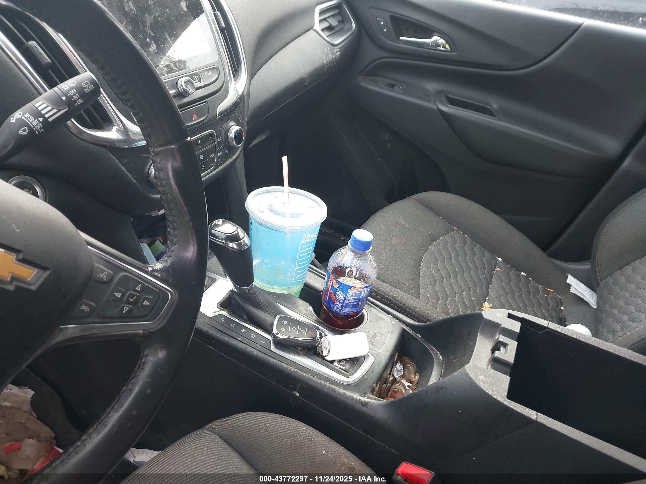 CHEVROLET EQUINOX image 11