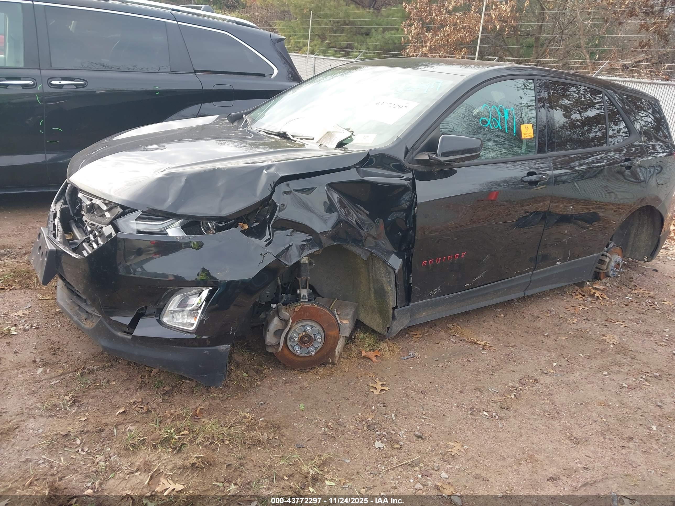 CHEVROLET EQUINOX image 2