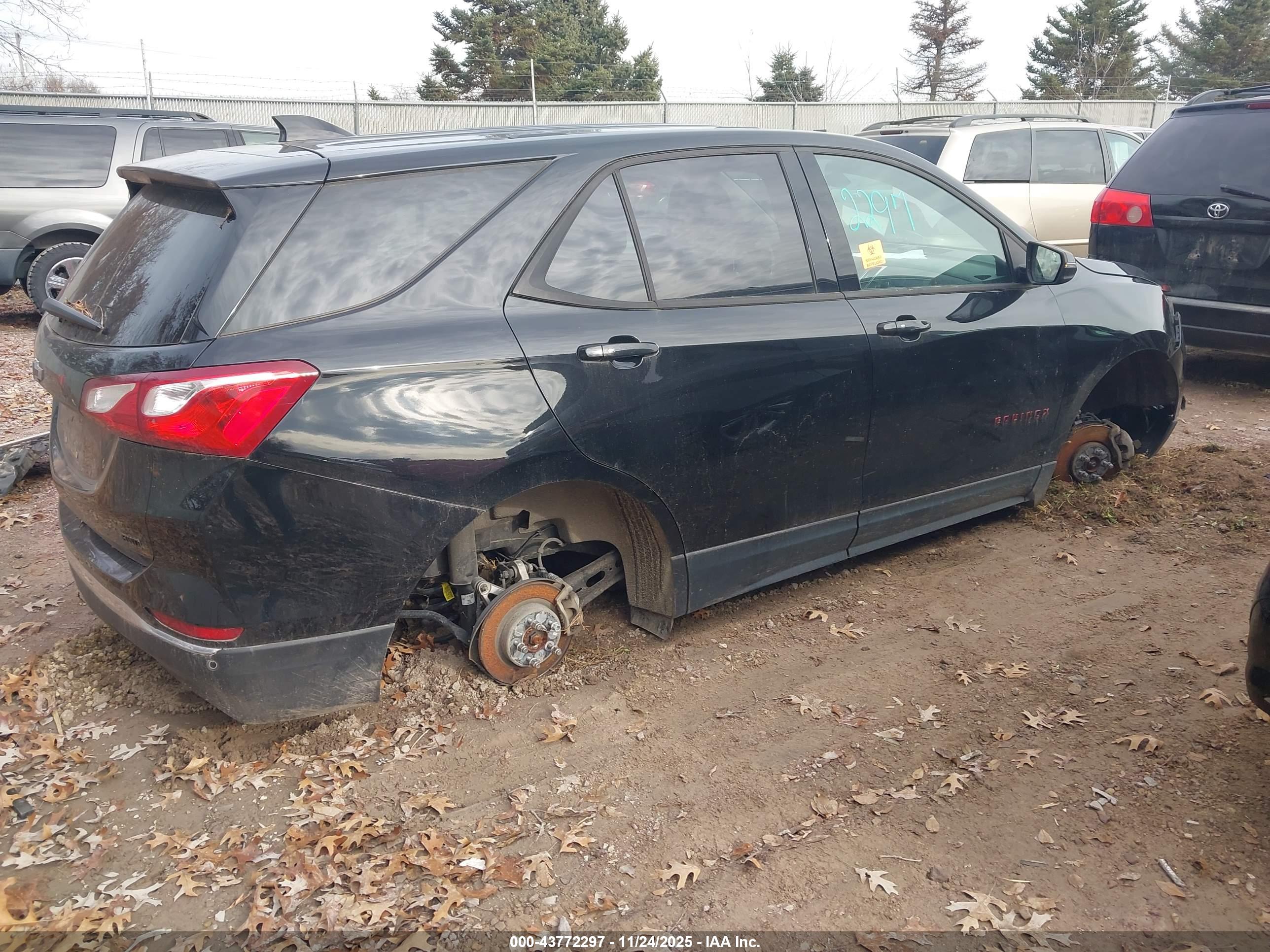 CHEVROLET EQUINOX image 4