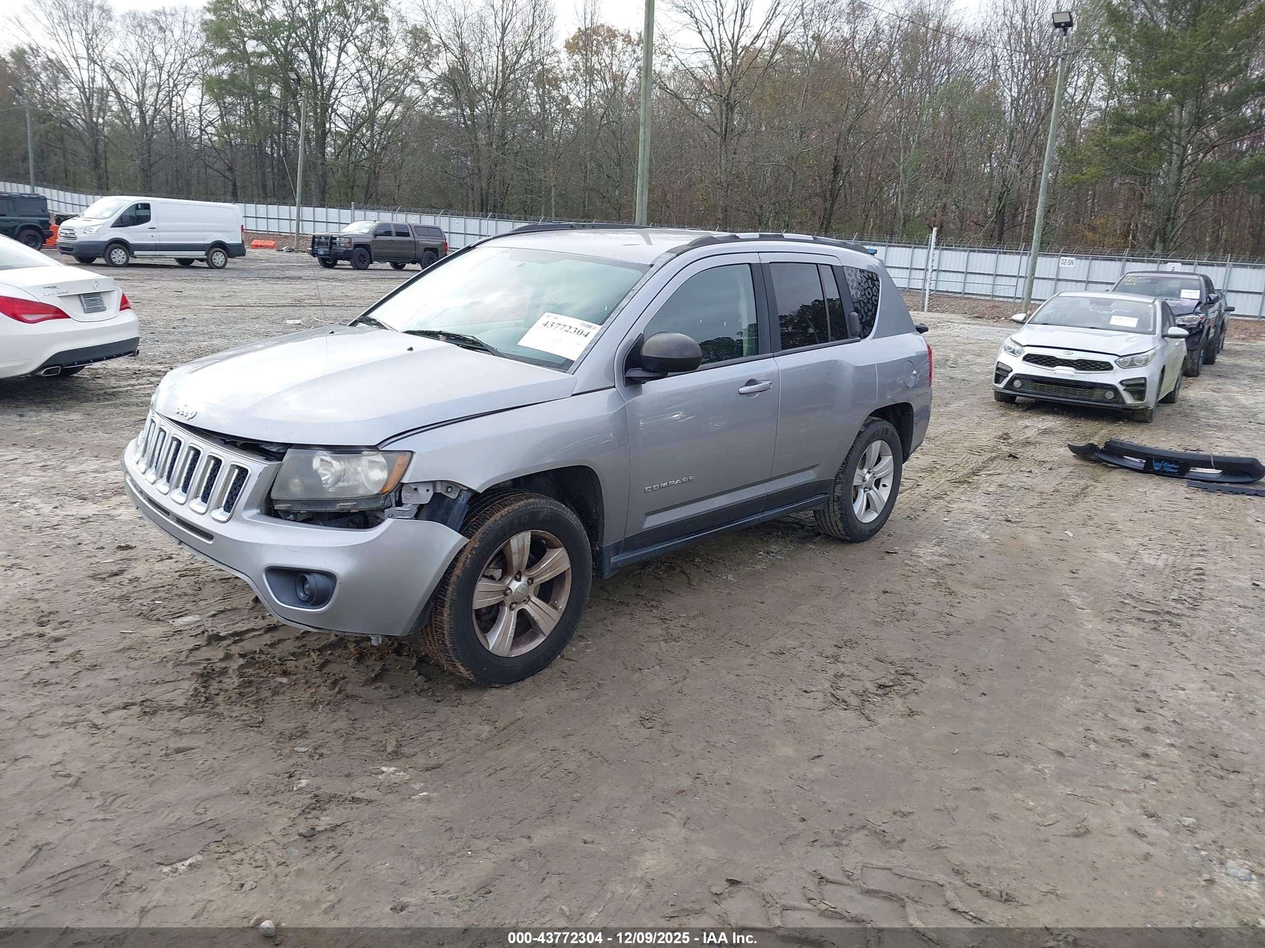 JEEP COMPASS image 2