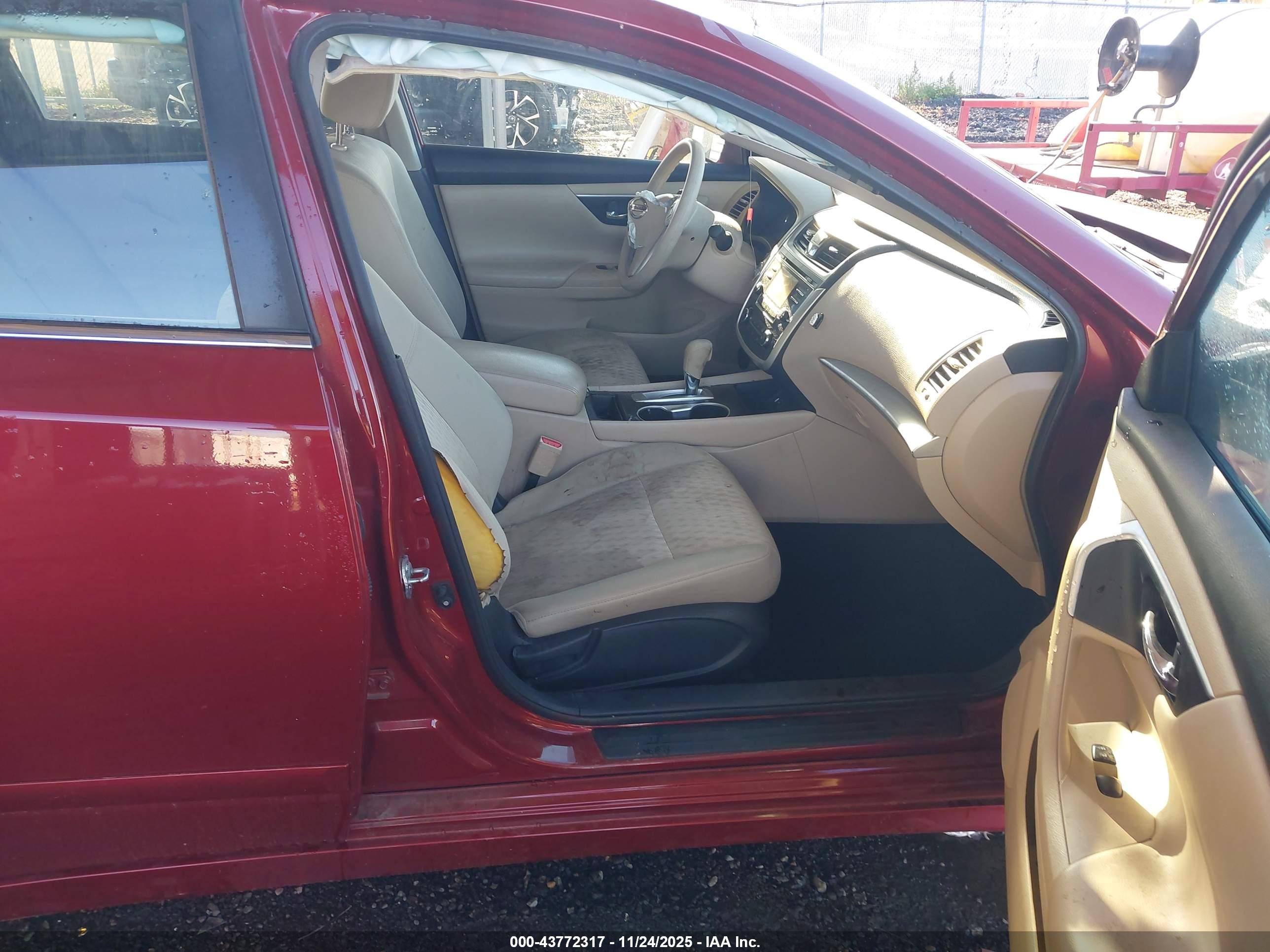 NISSAN ALTIMA image 5