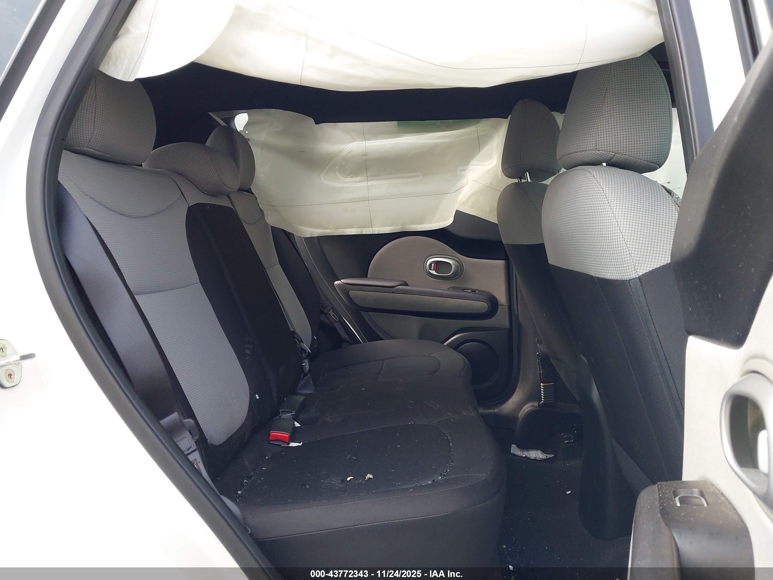 KIA SOUL image 8