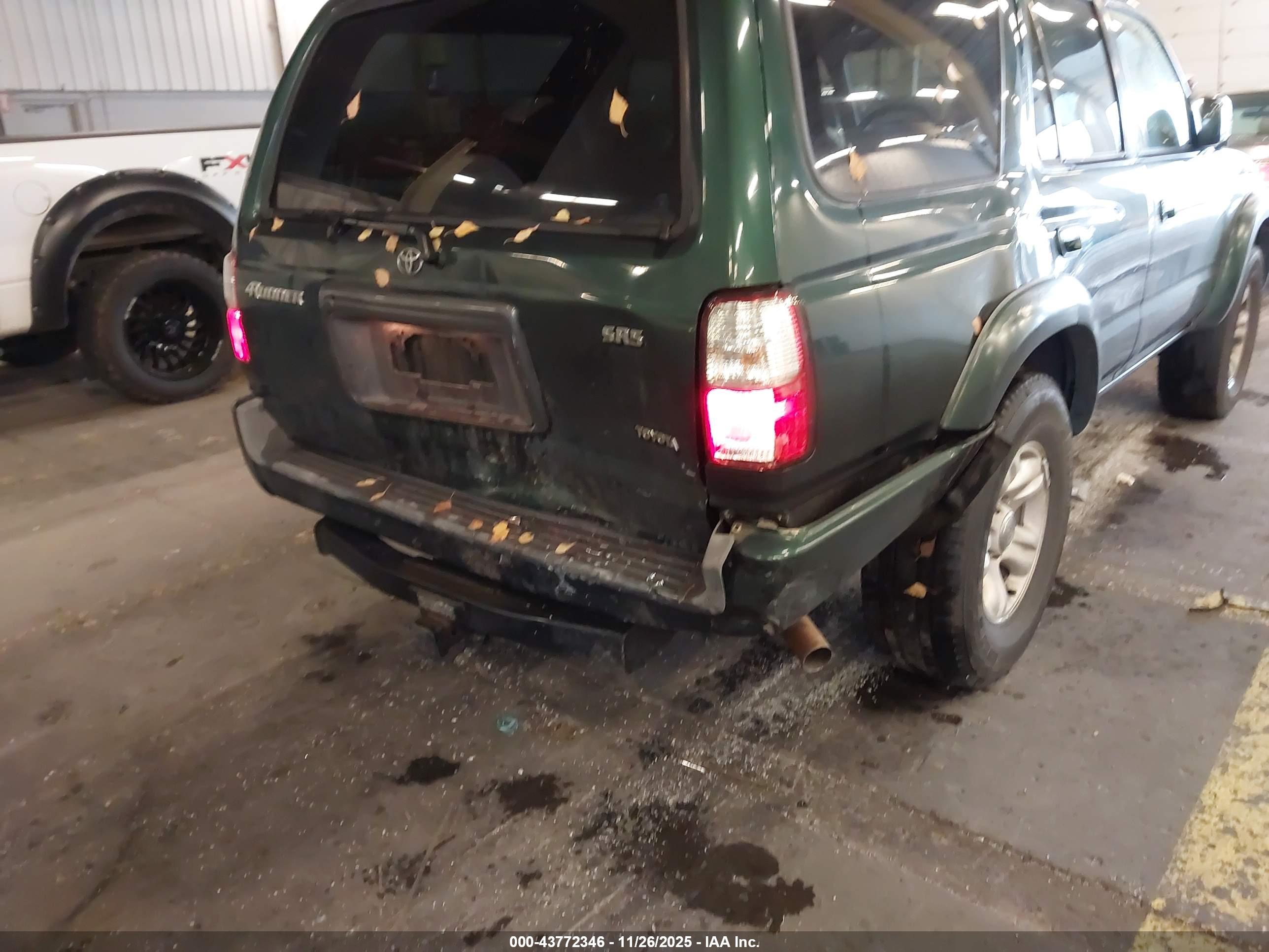 TOYOTA 4RUNNER image 6