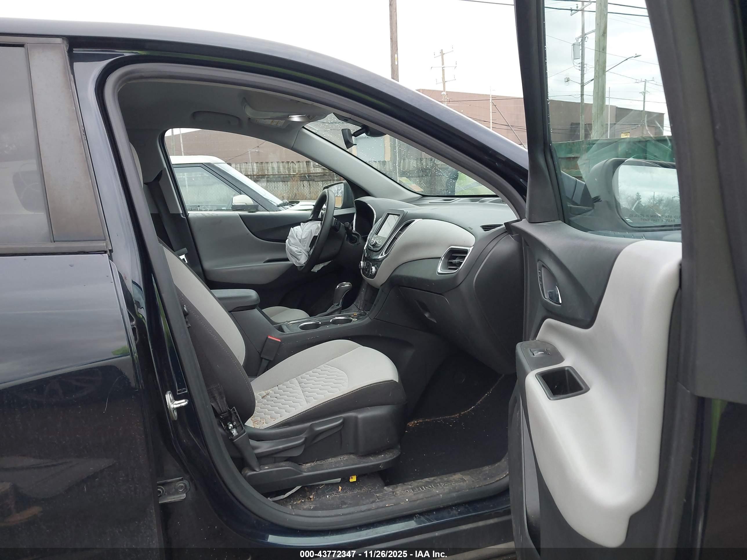 CHEVROLET EQUINOX image 5