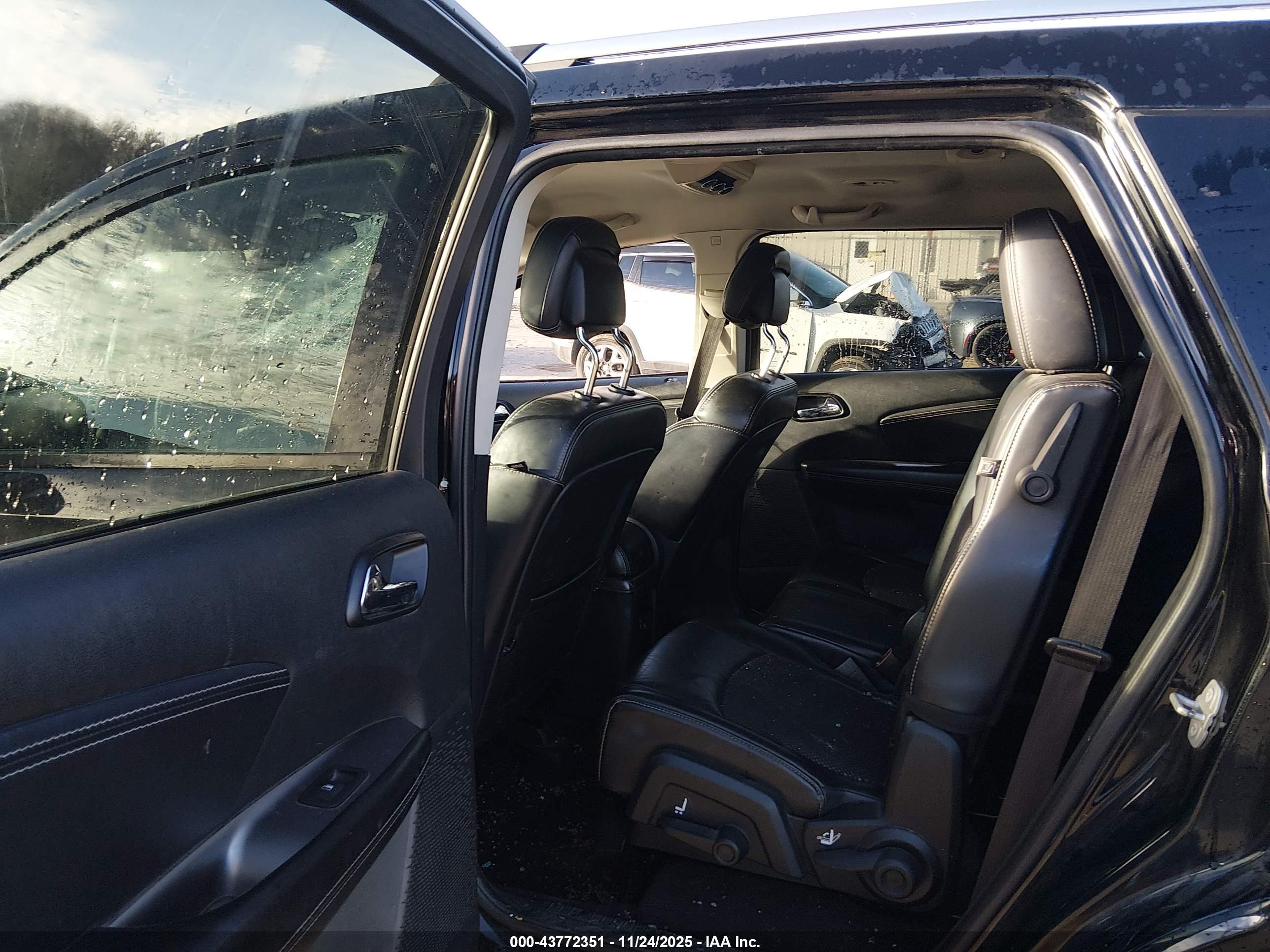 DODGE JOURNEY image 8