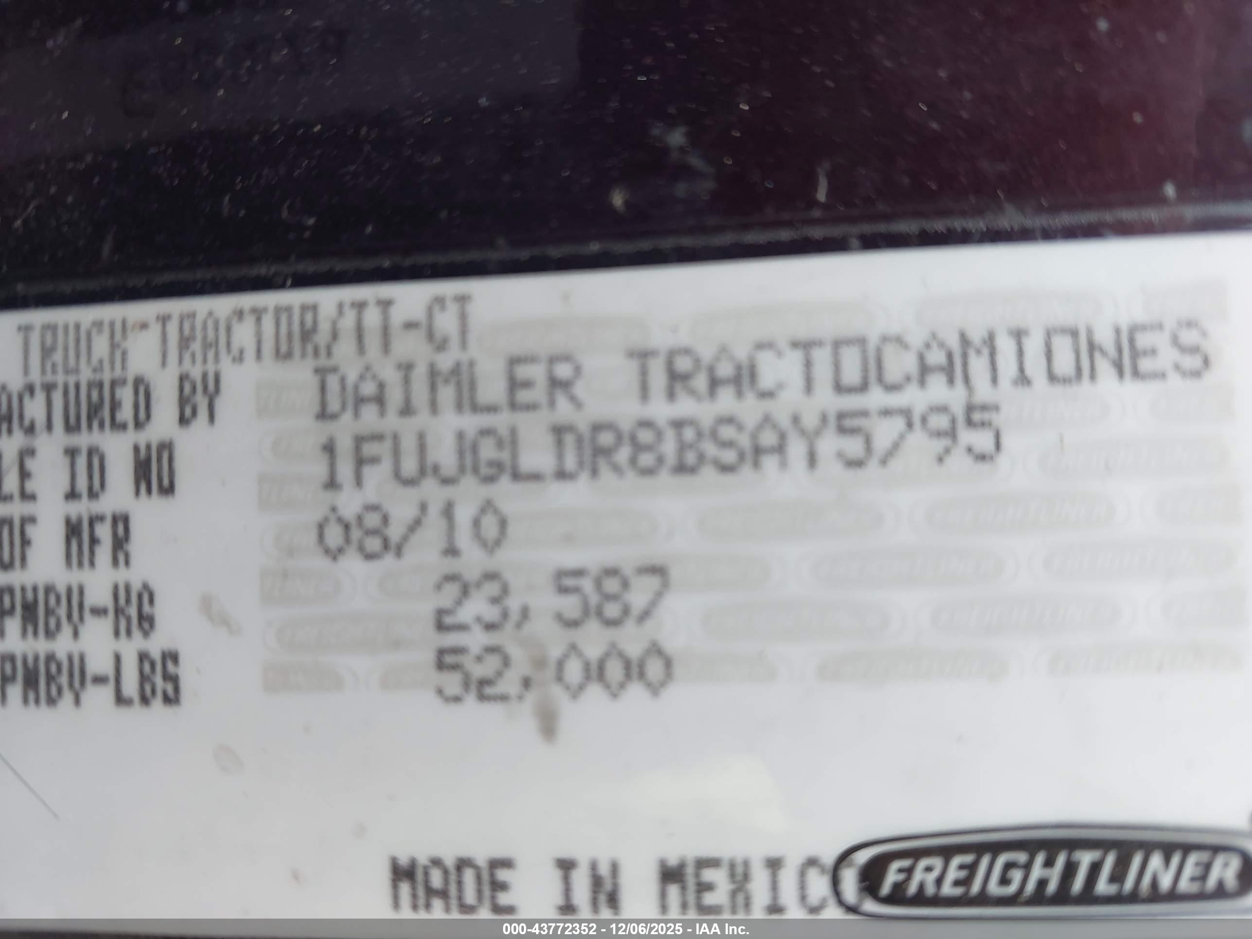 FREIGHTLINER CASCADIA image 9