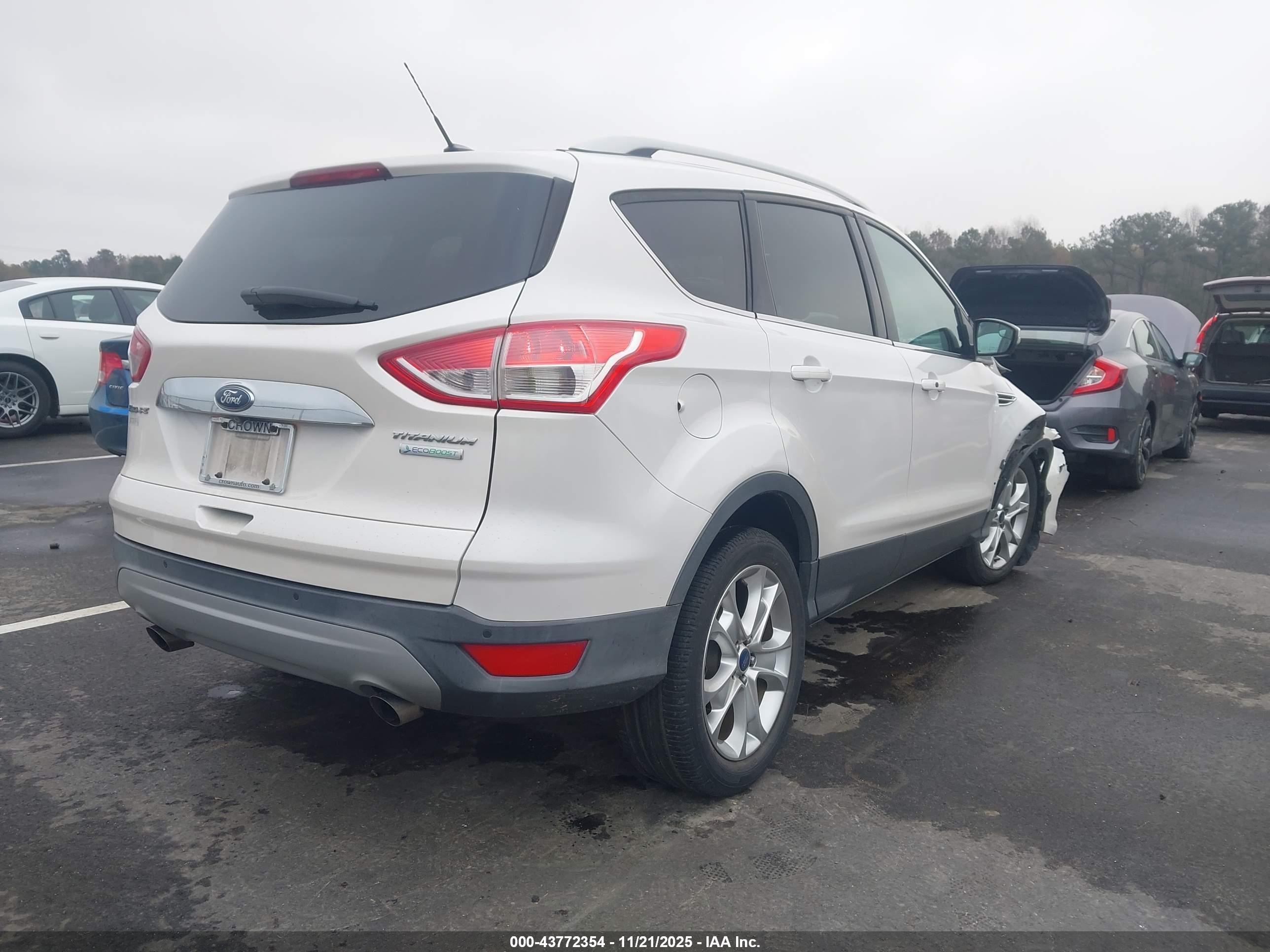 FORD ESCAPE image 4