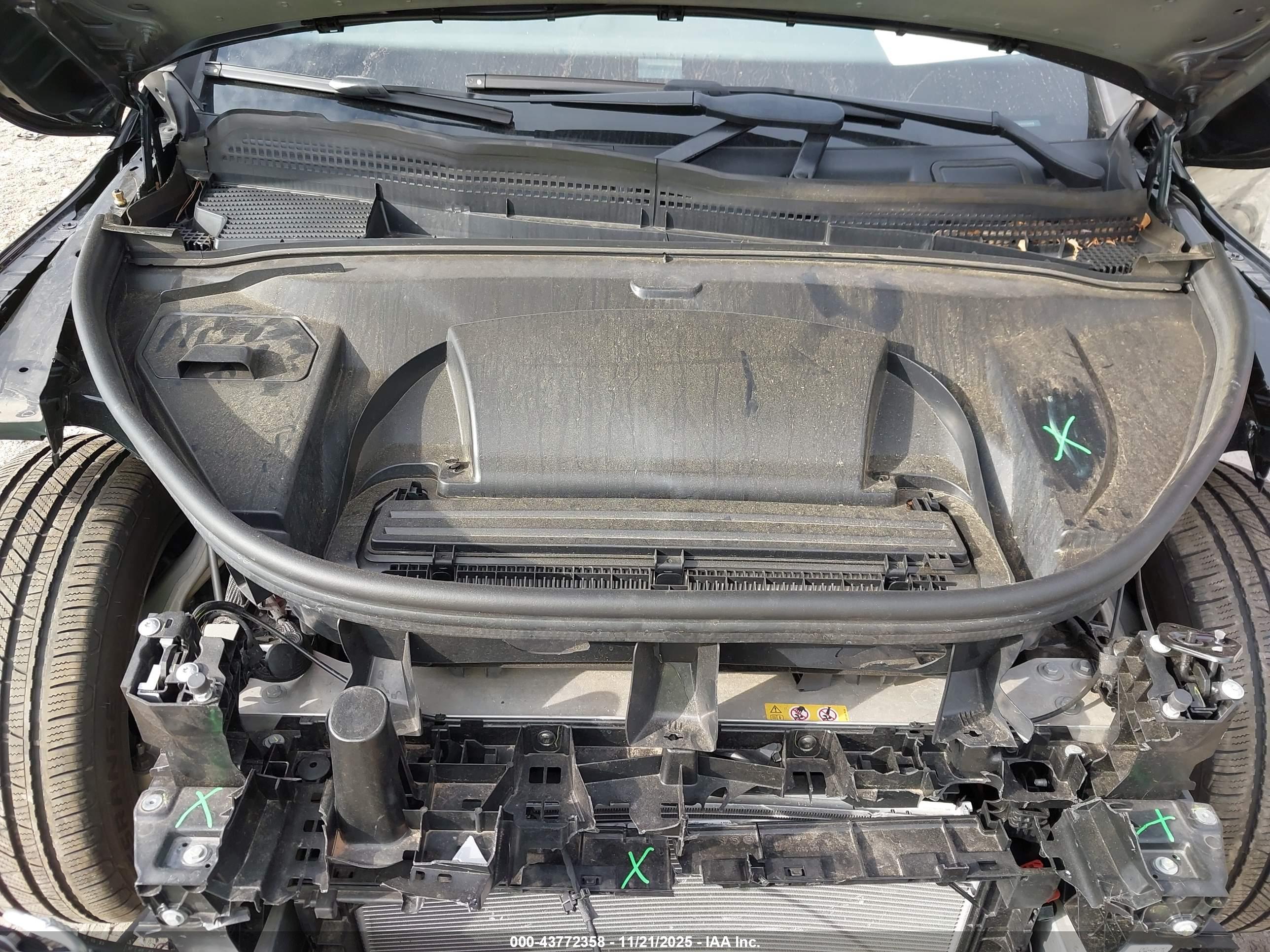 MERCEDES-BENZ EQE image 10