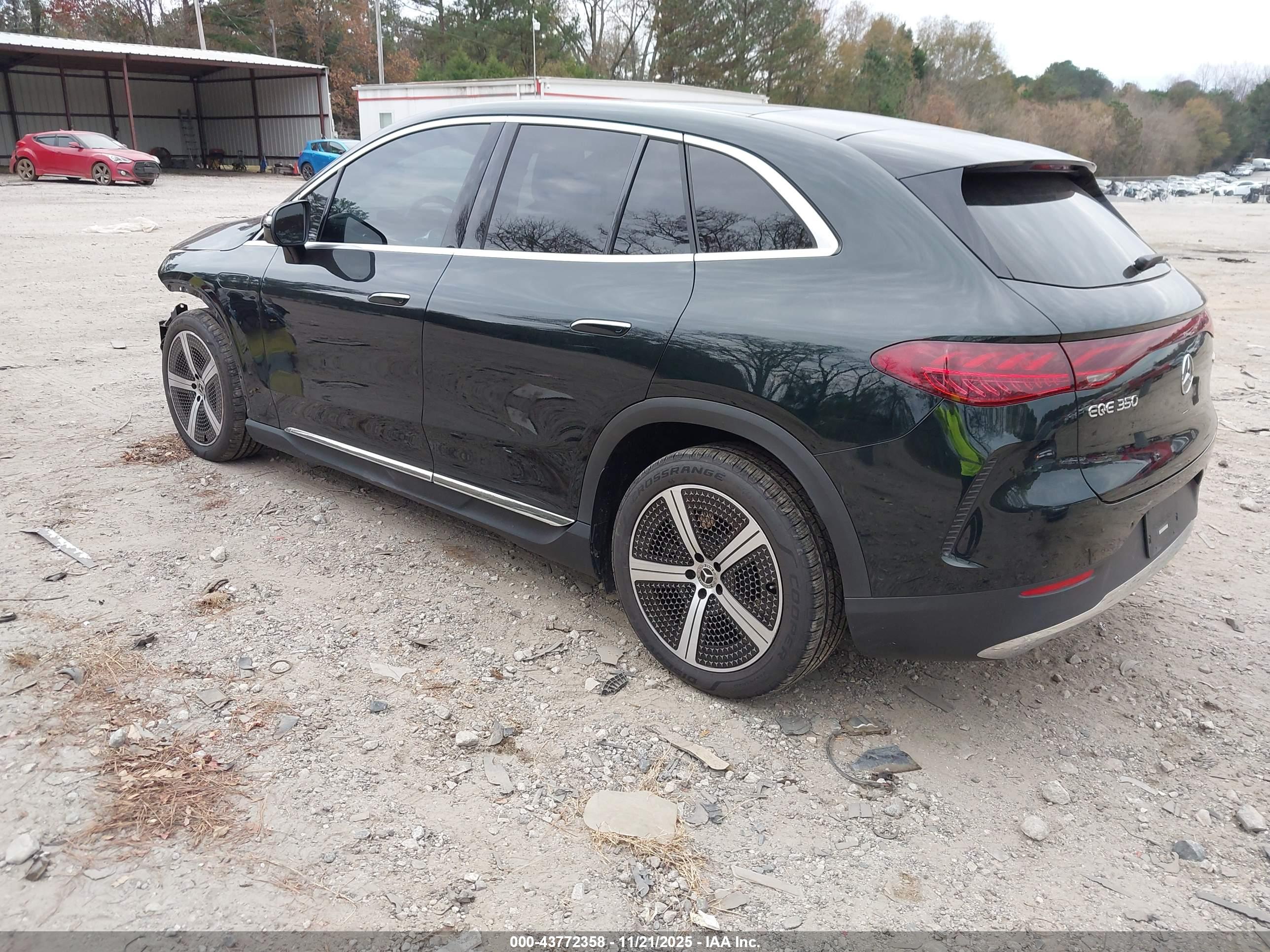 MERCEDES-BENZ EQE image 3