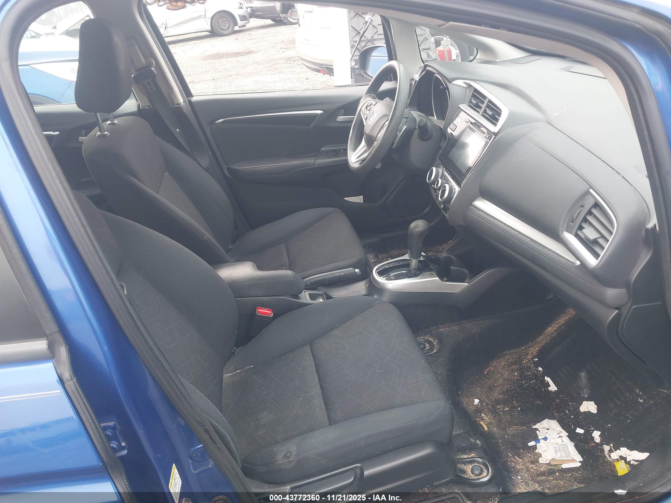 HONDA FIT image 5