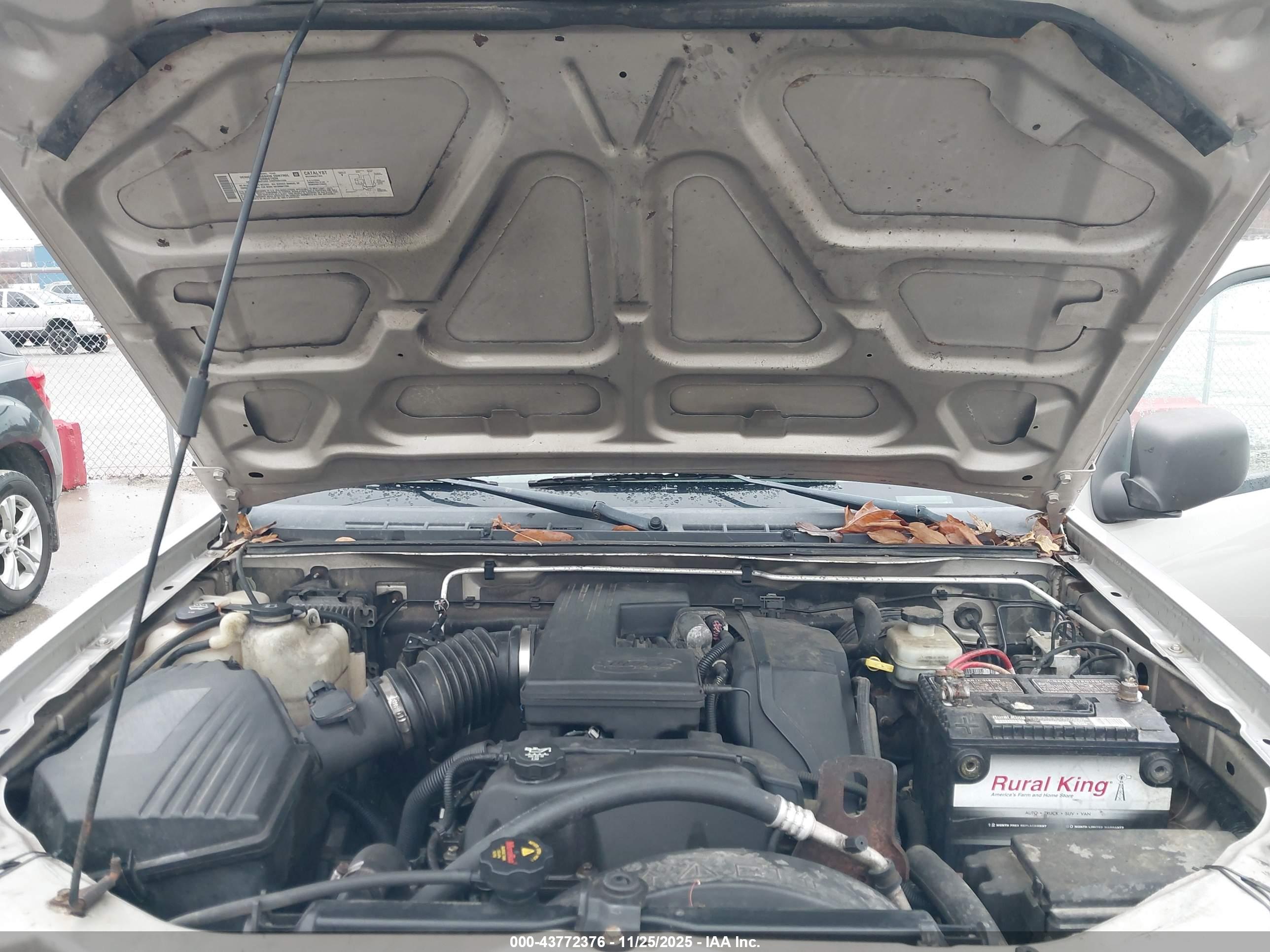 CHEVROLET COLORADO image 10