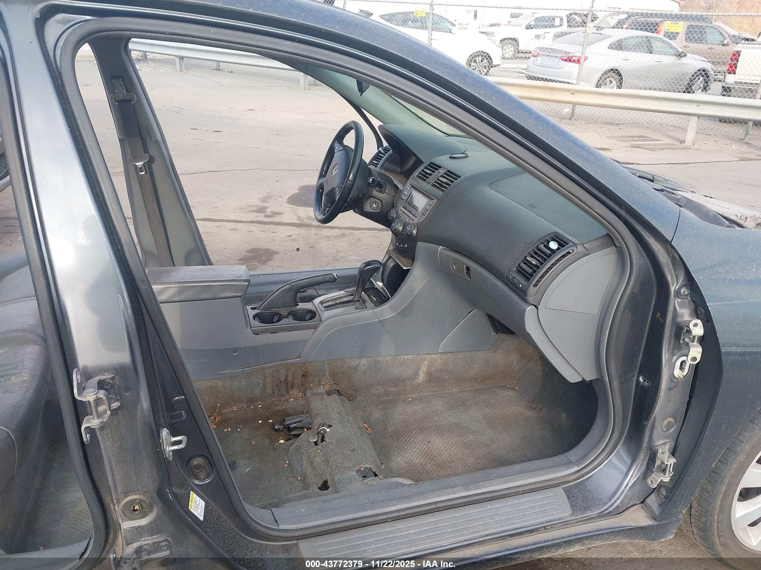 HONDA ACCORD image 5