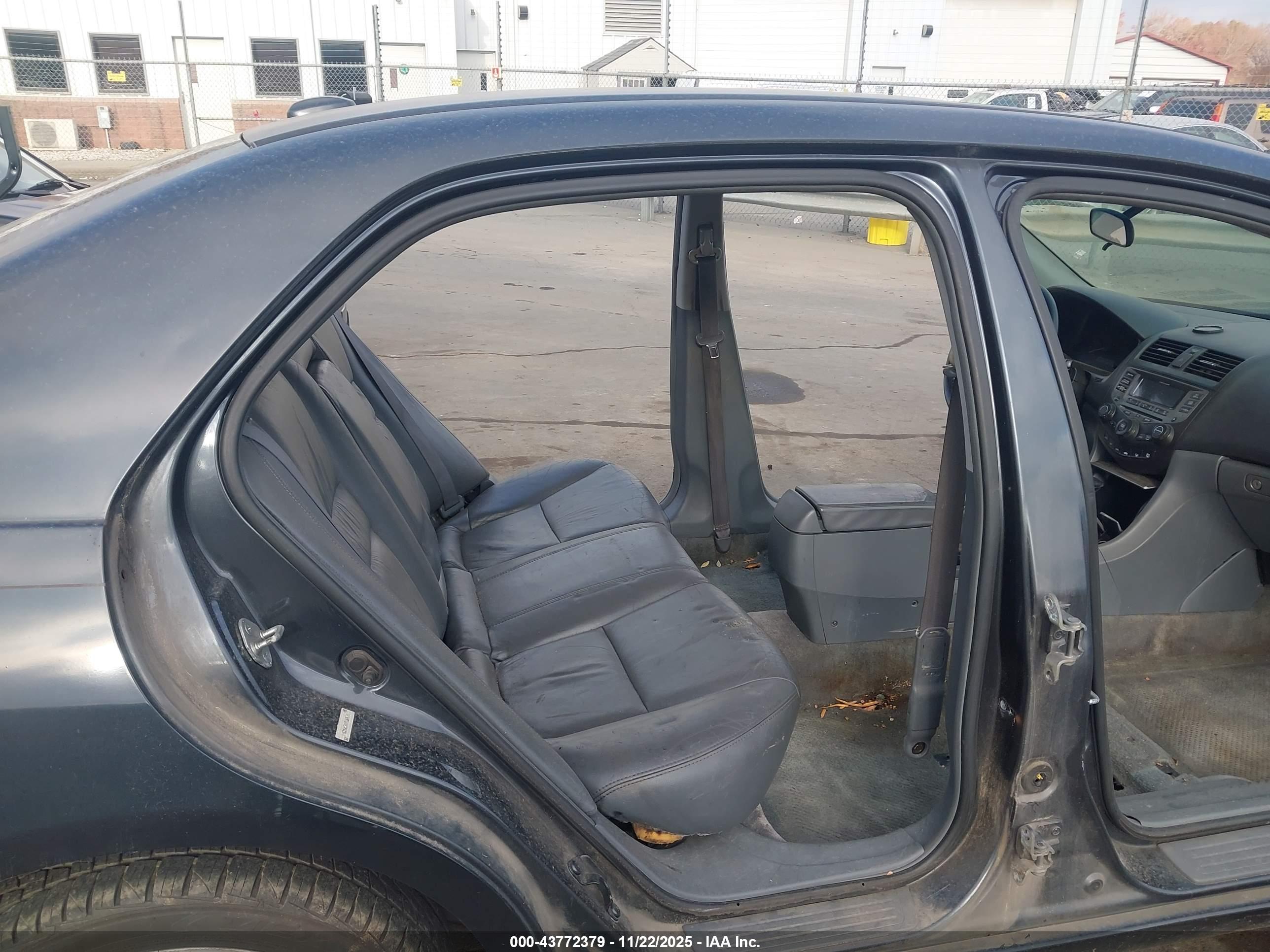 HONDA ACCORD image 8