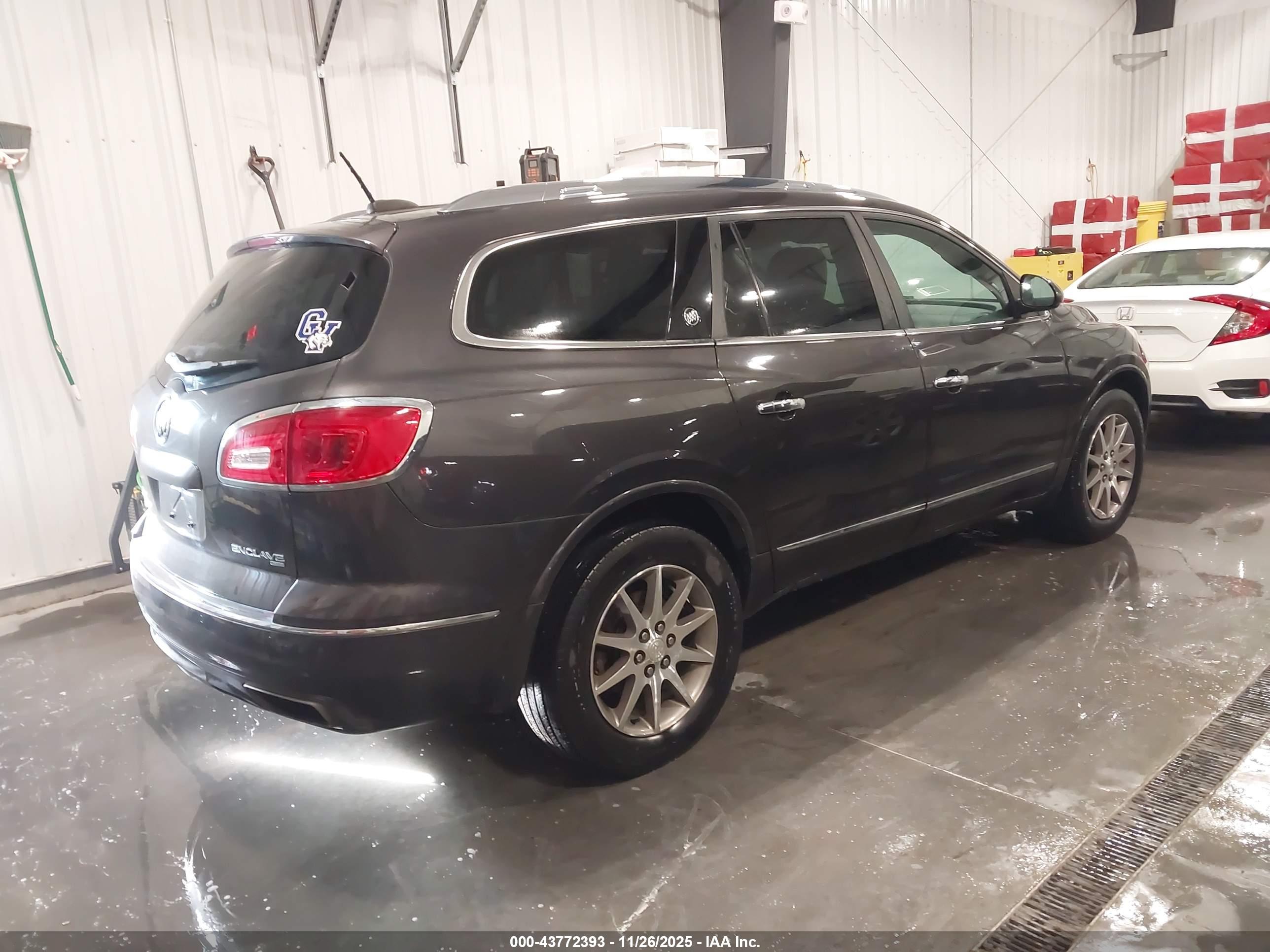 BUICK ENCLAVE image 4