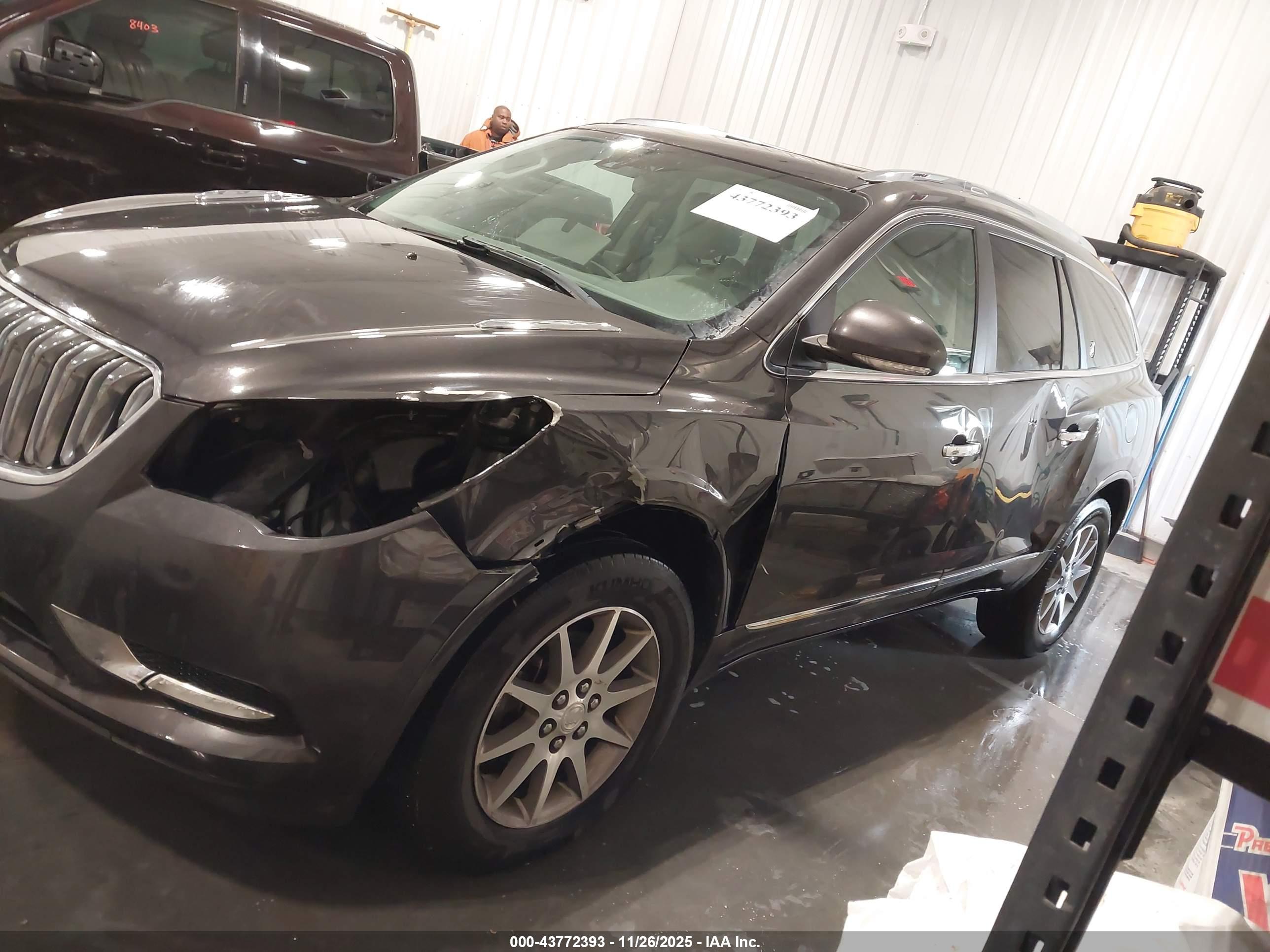 BUICK ENCLAVE image 6
