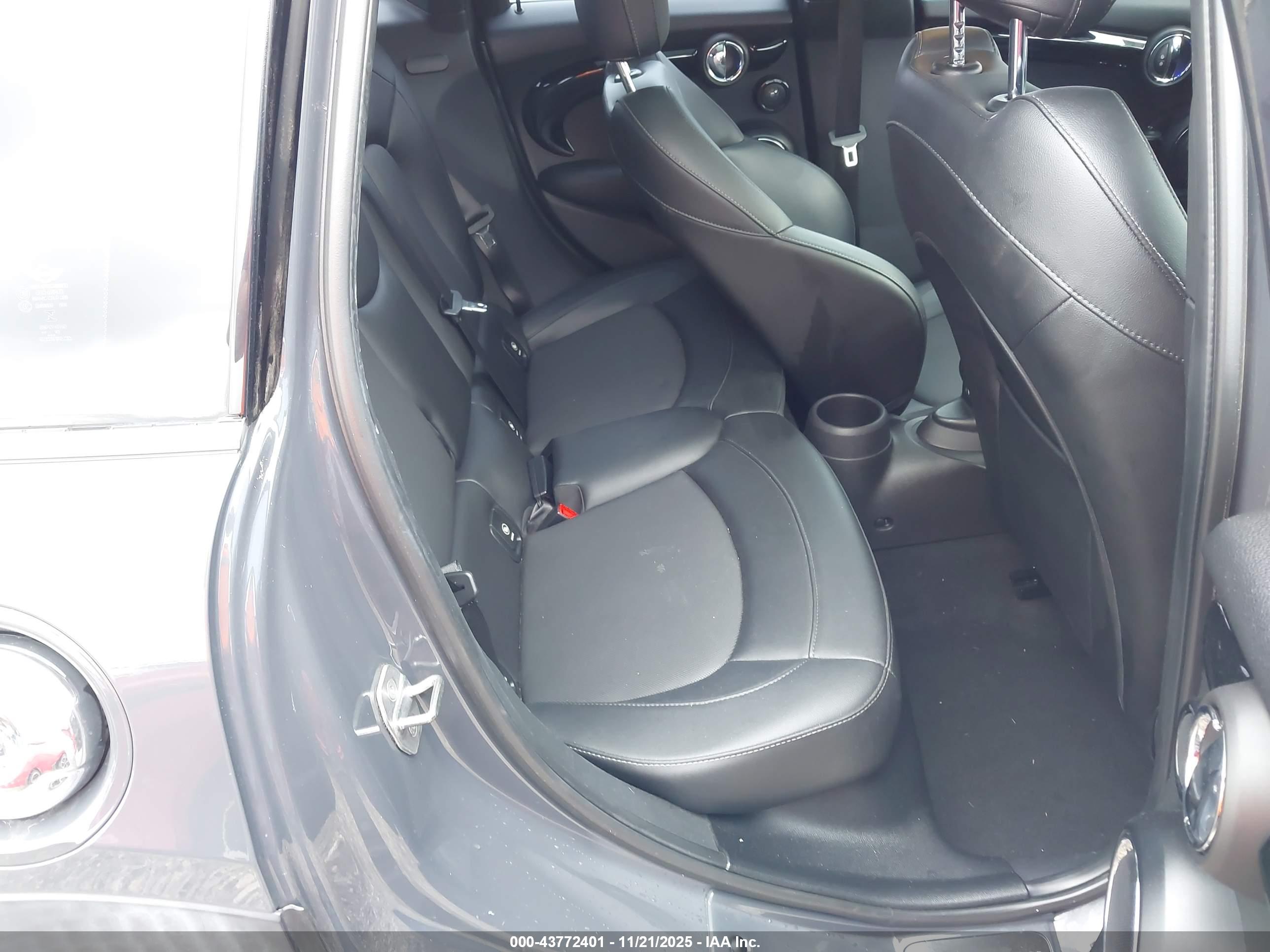 MINI HARDTOP image 8