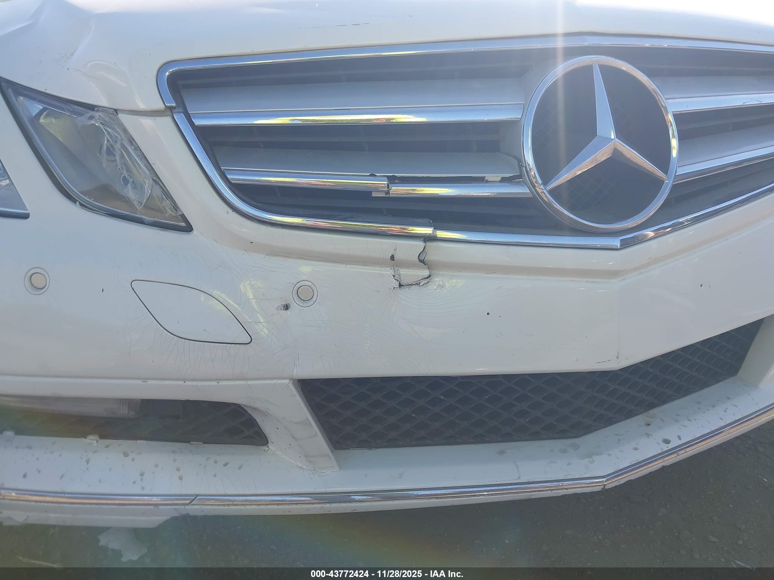 MERCEDES-BENZ E image 6