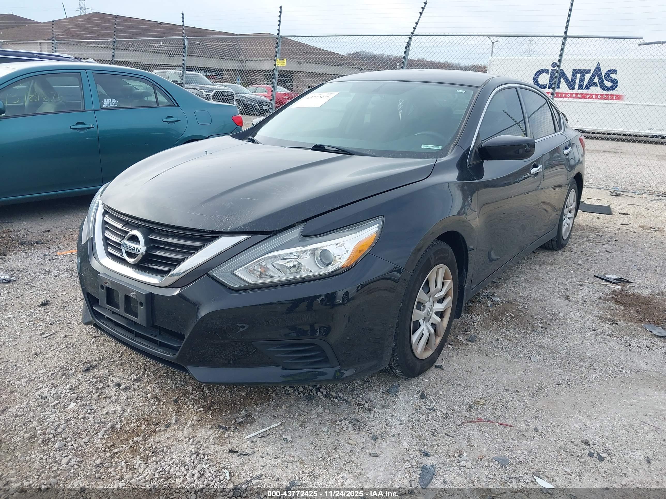 NISSAN ALTIMA image 2