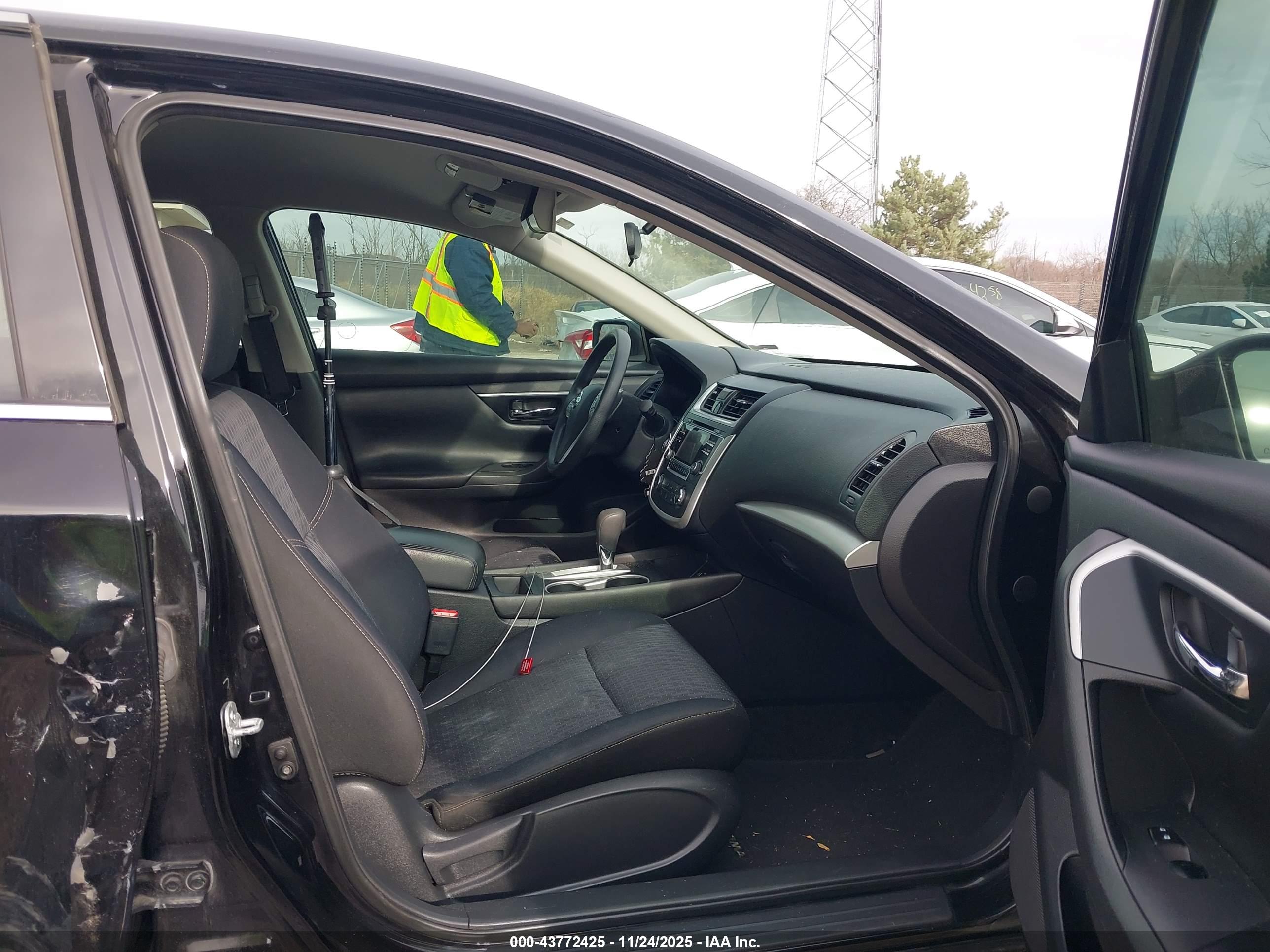 NISSAN ALTIMA image 5