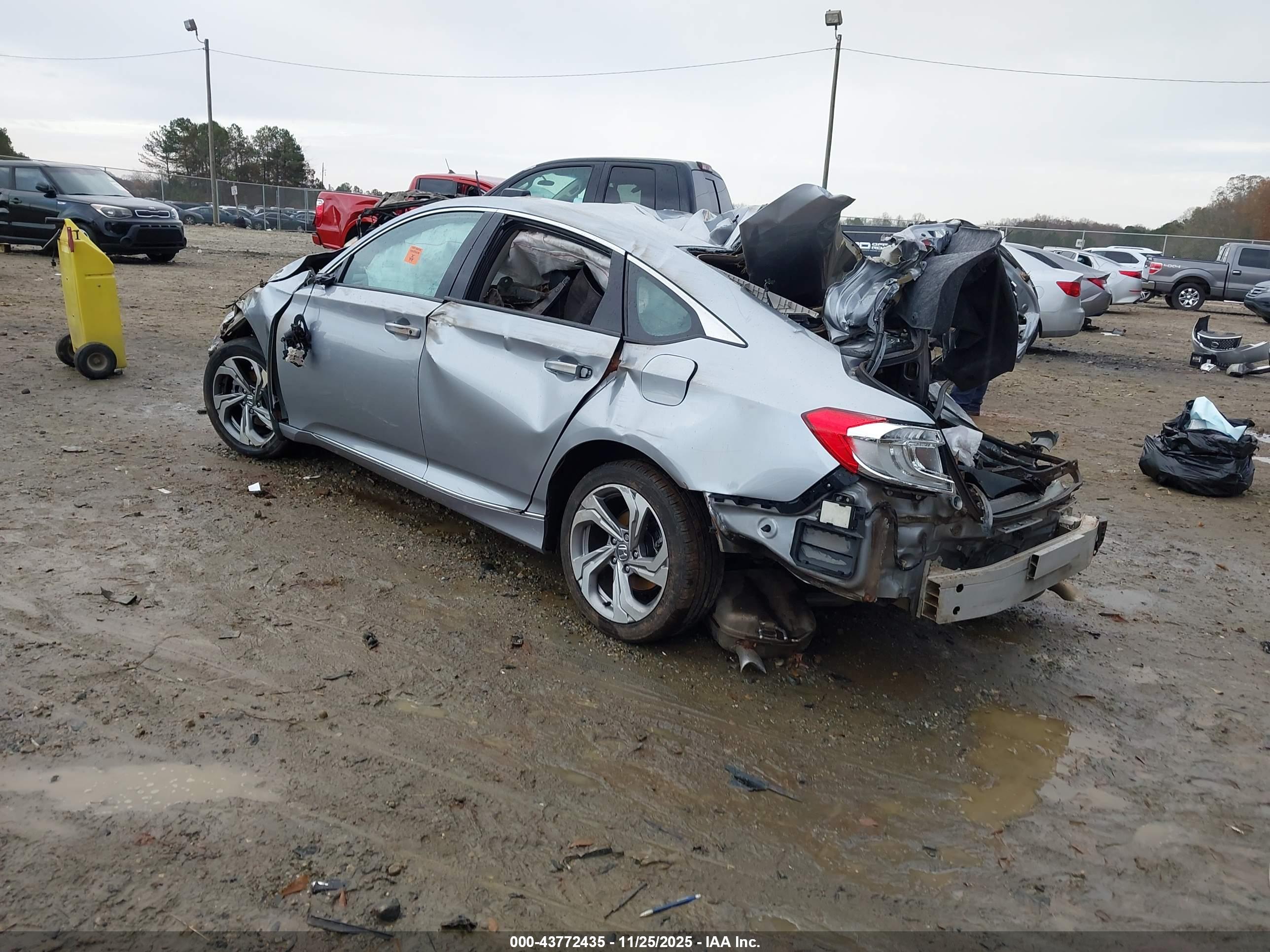 HONDA ACCORD image 3