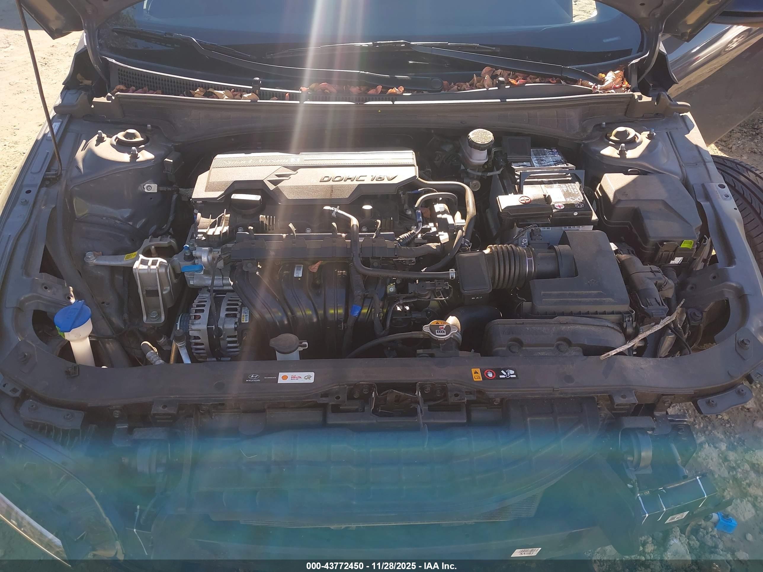 HYUNDAI ELANTRA image 10