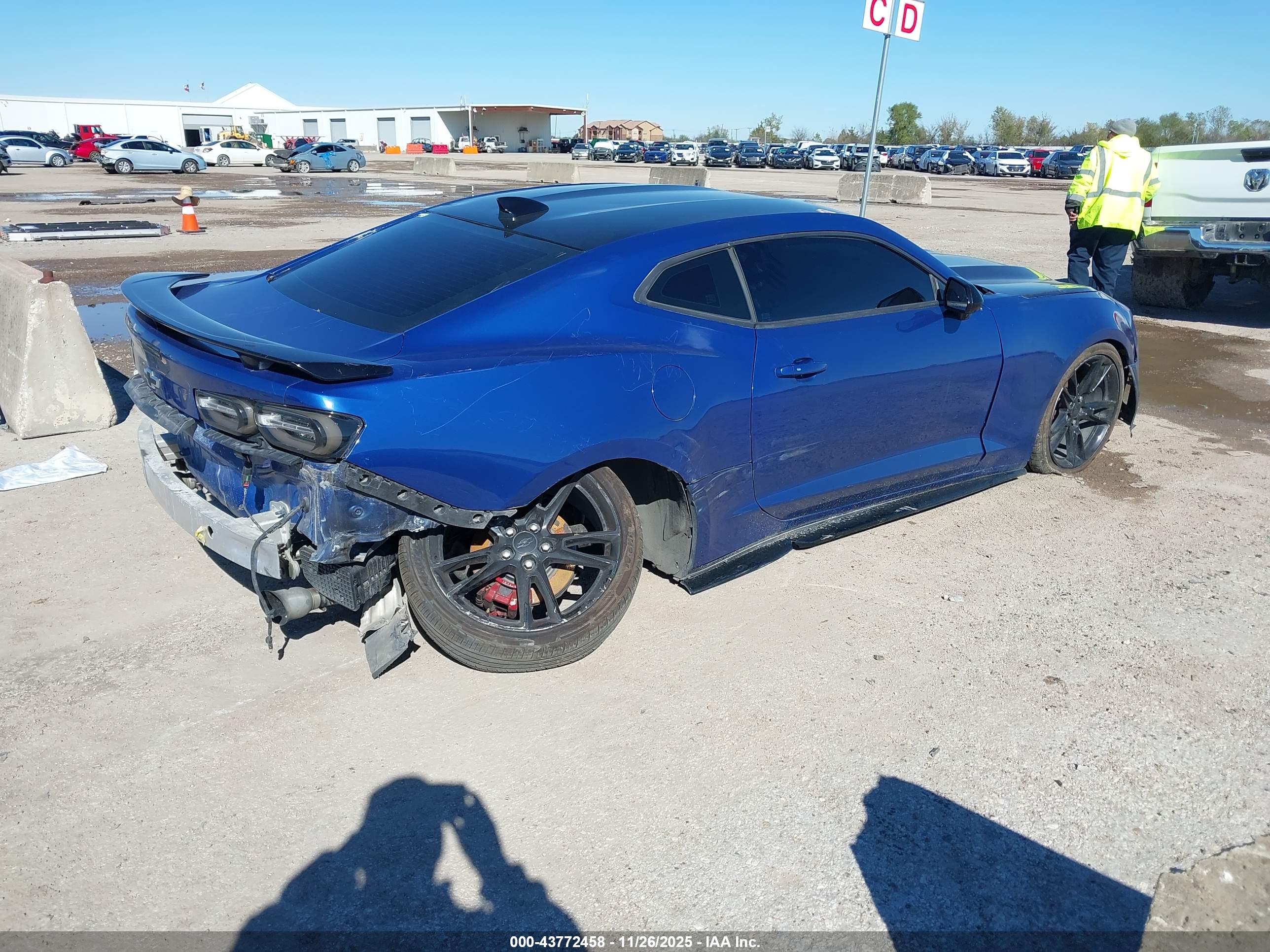 CHEVROLET CAMARO image 4