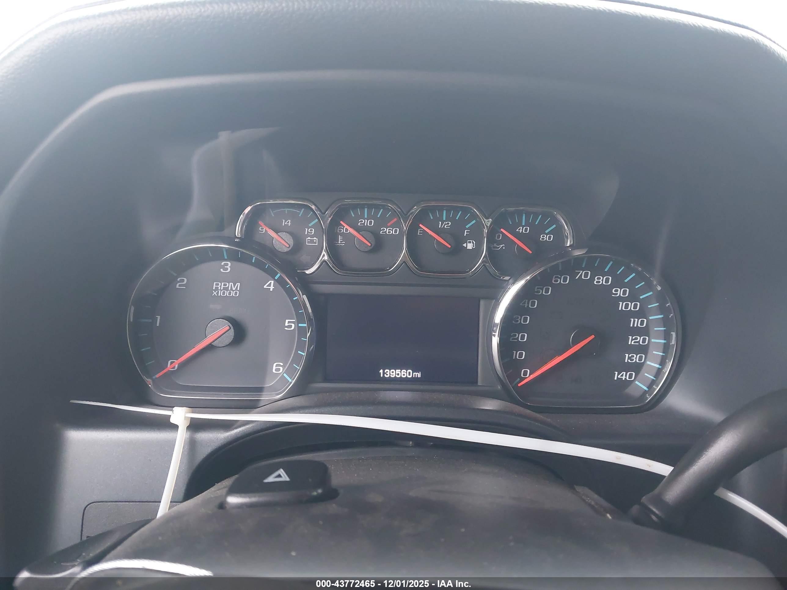 CHEVROLET SILVERADO image 7
