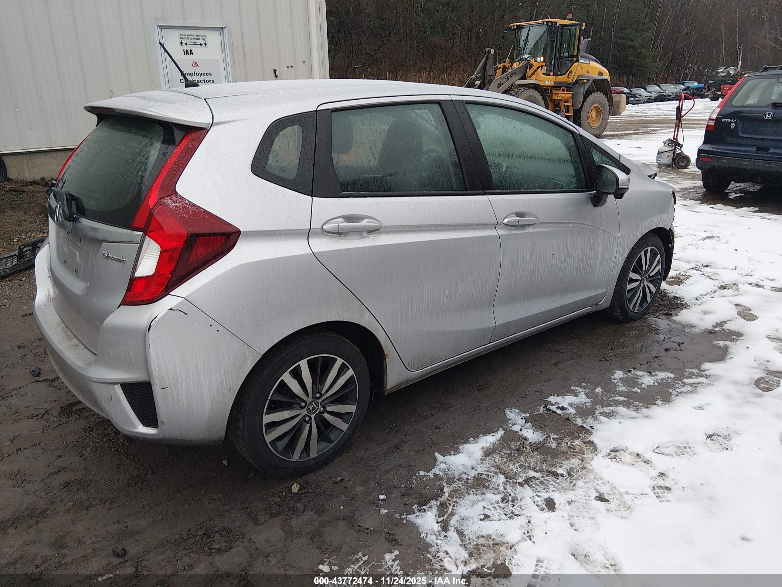 HONDA FIT image 4