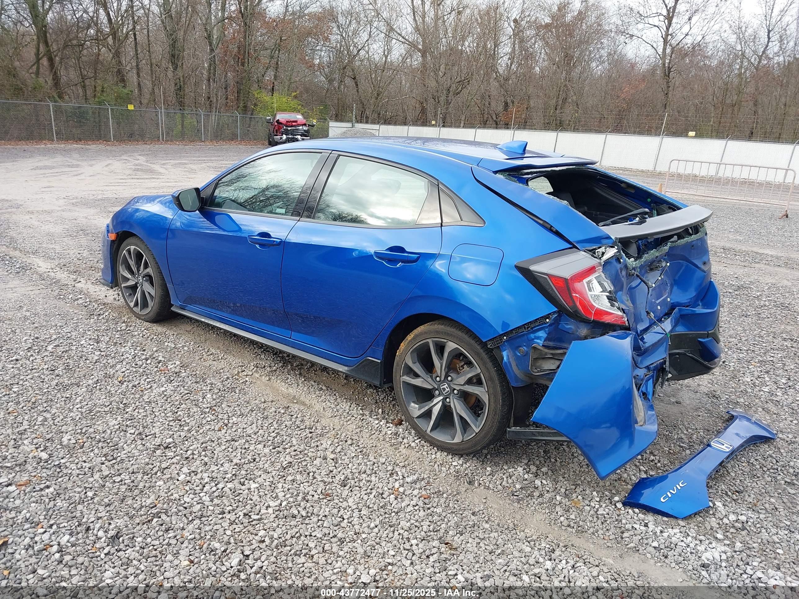 HONDA CIVIC image 3