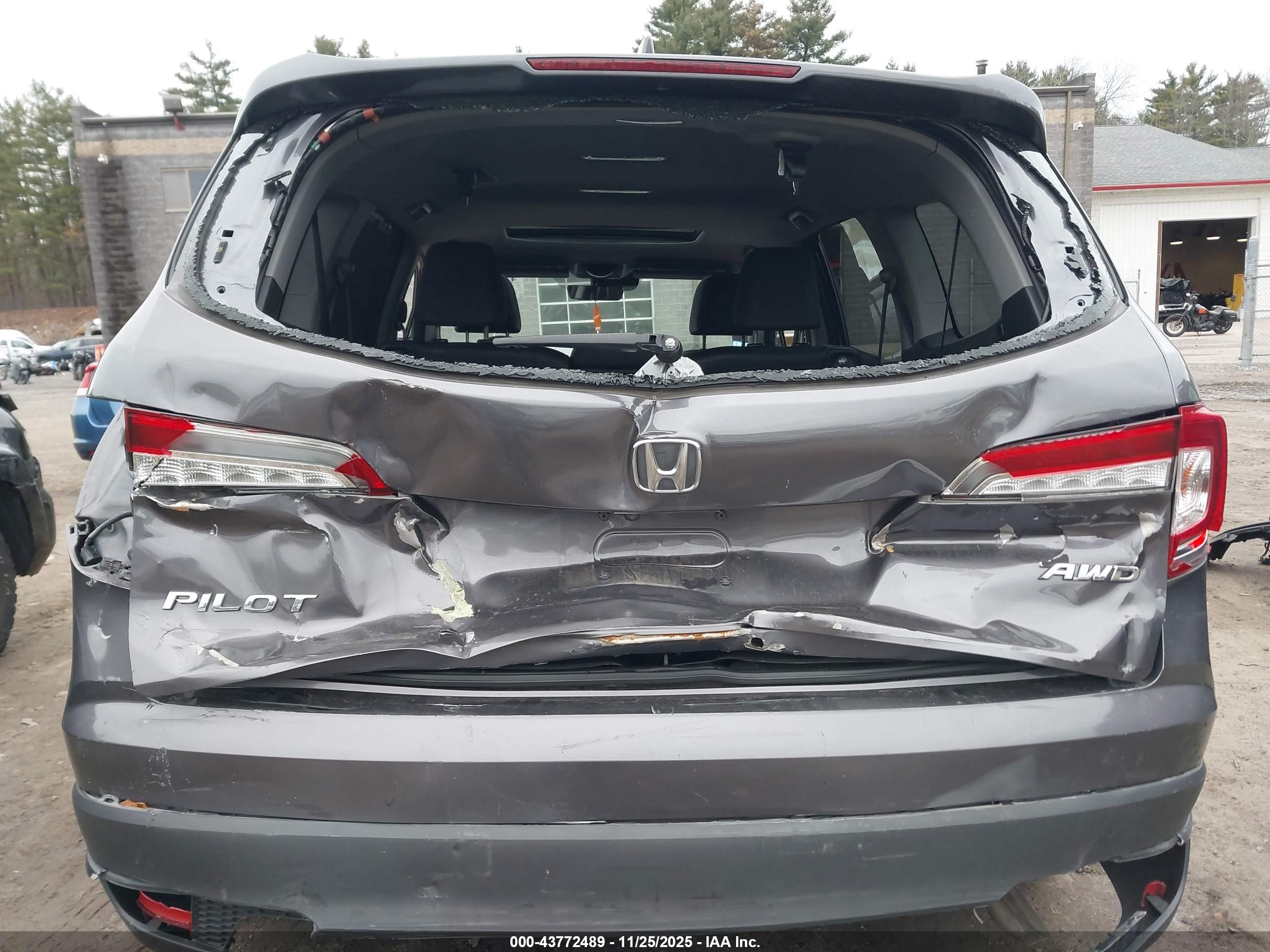 HONDA PILOT image 6