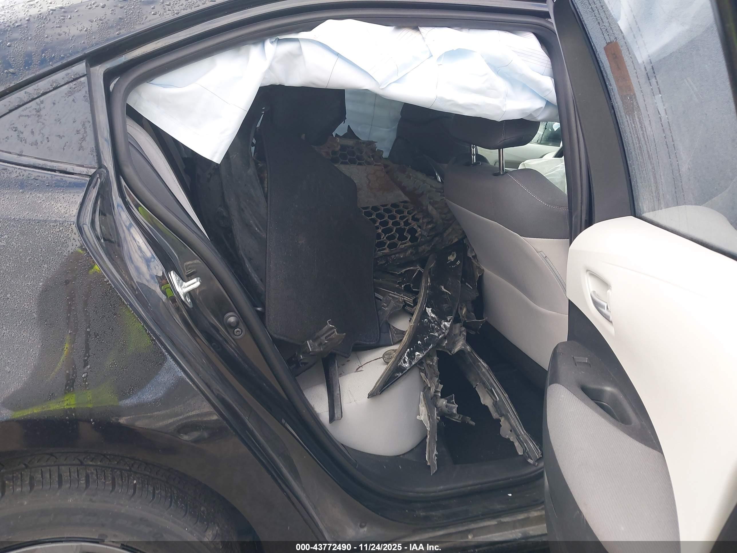 TOYOTA COROLLA image 8