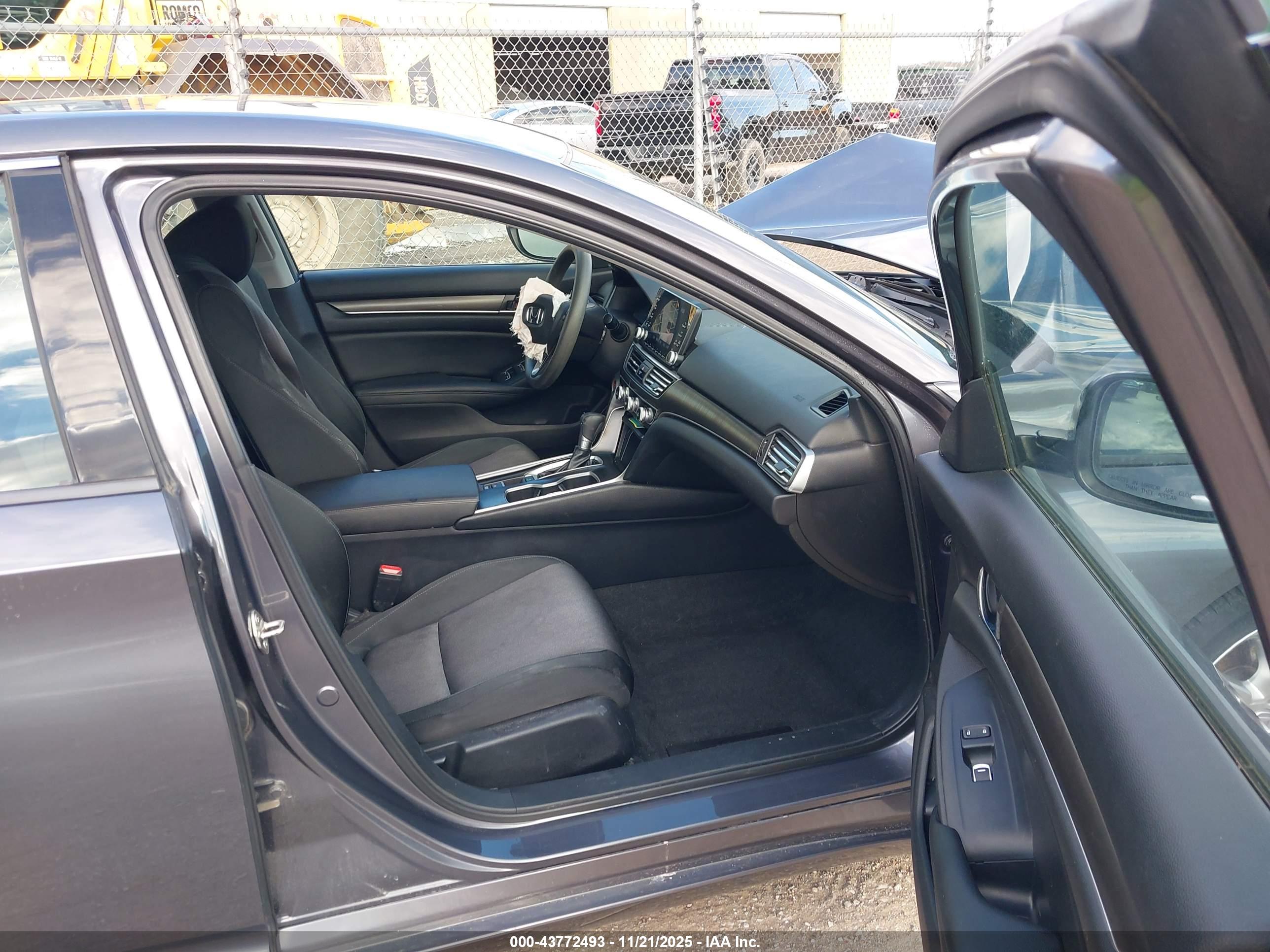 HONDA ACCORD image 5