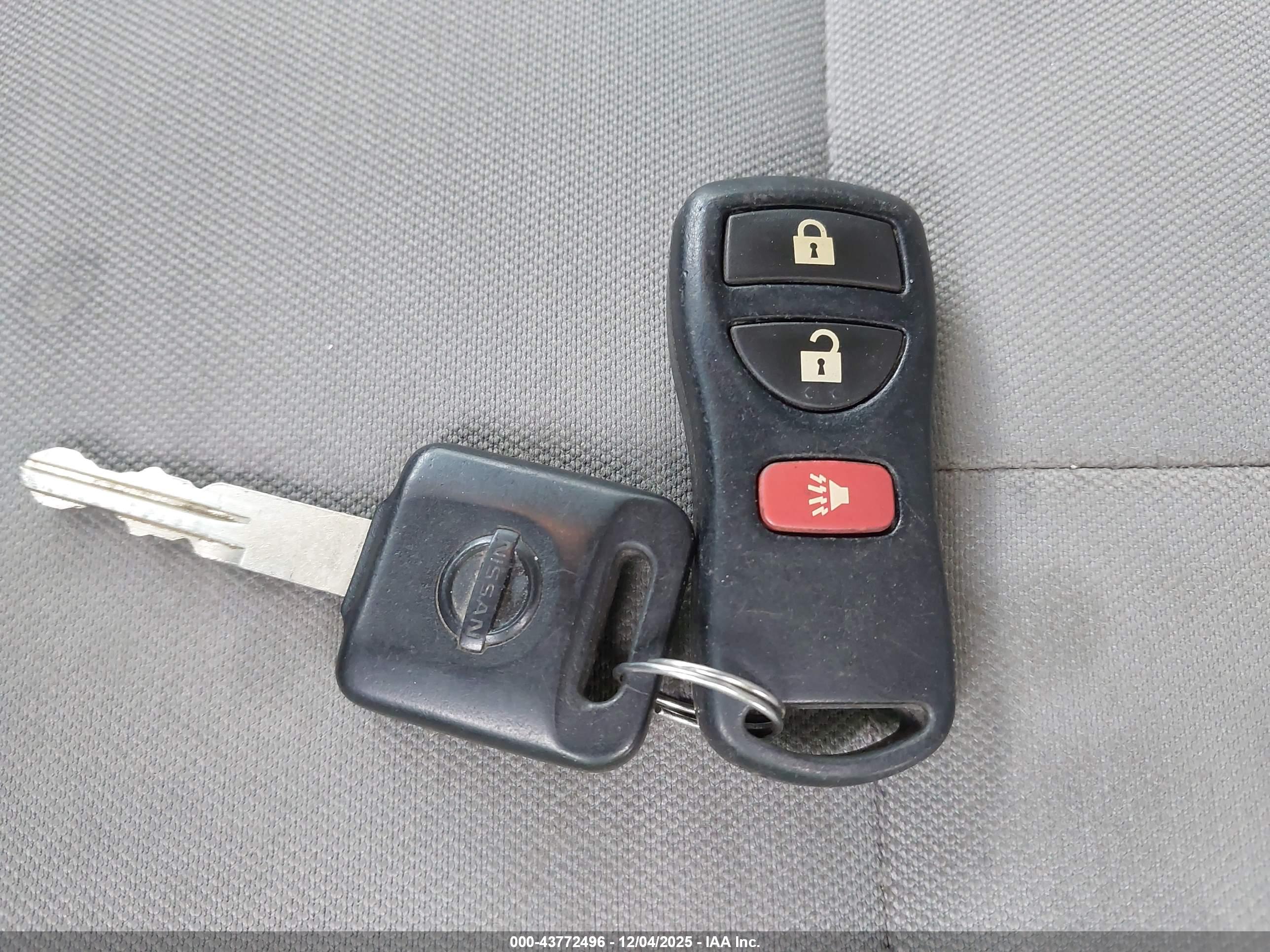 NISSAN NV image 11