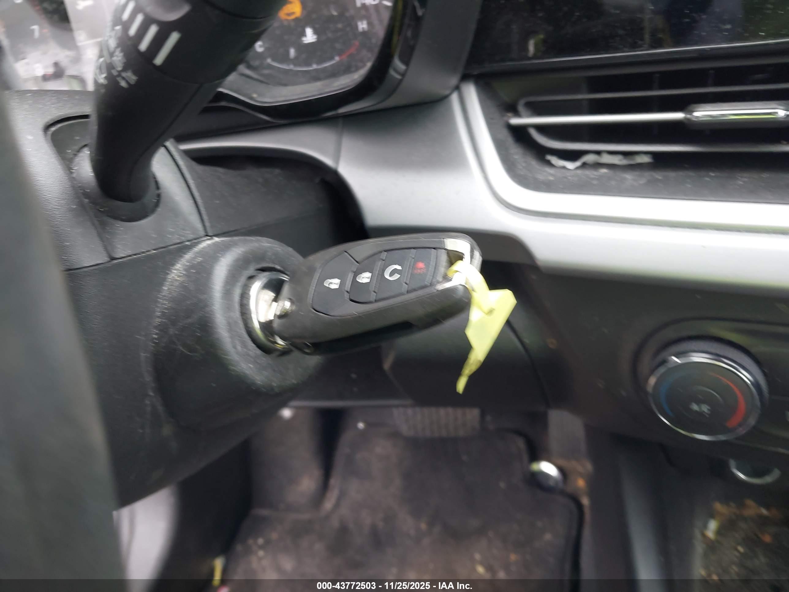 CHEVROLET TRAX image 11