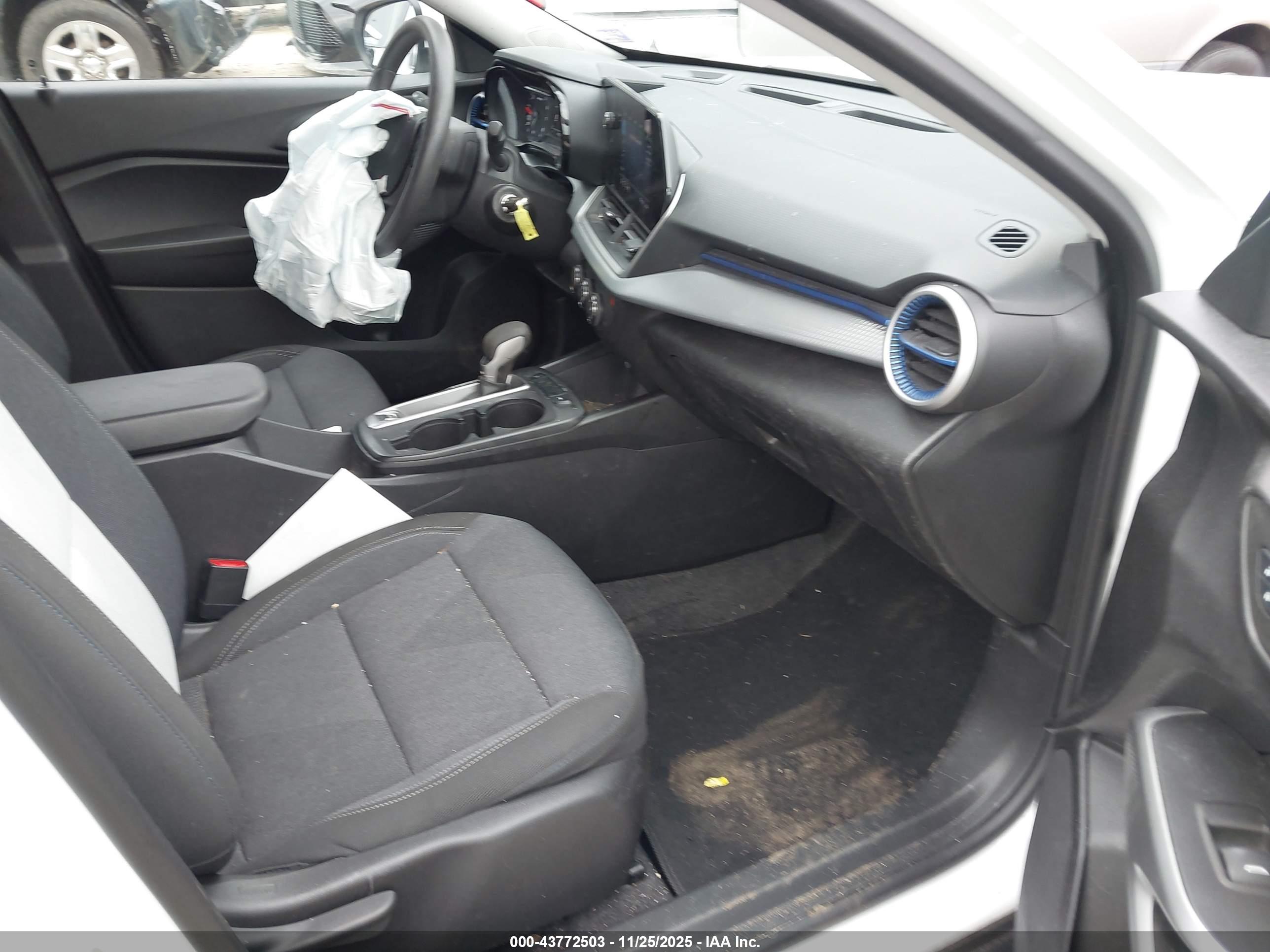 CHEVROLET TRAX image 5