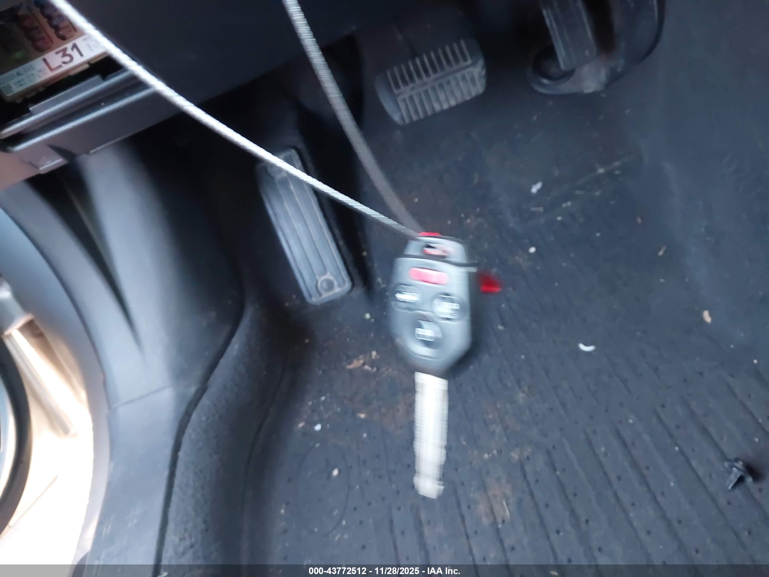 SUBARU LEGACY image 11