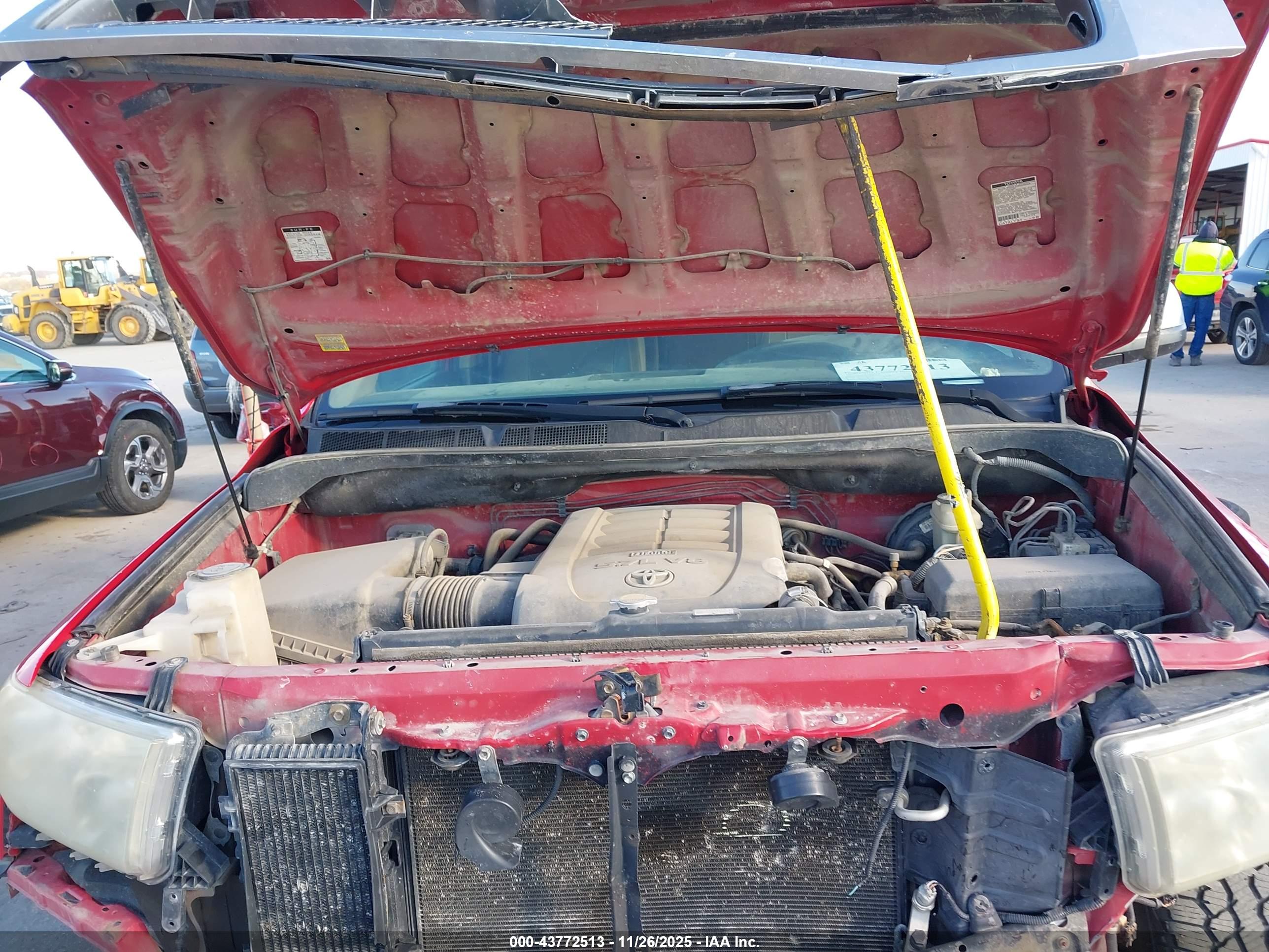 TOYOTA TUNDRA image 10