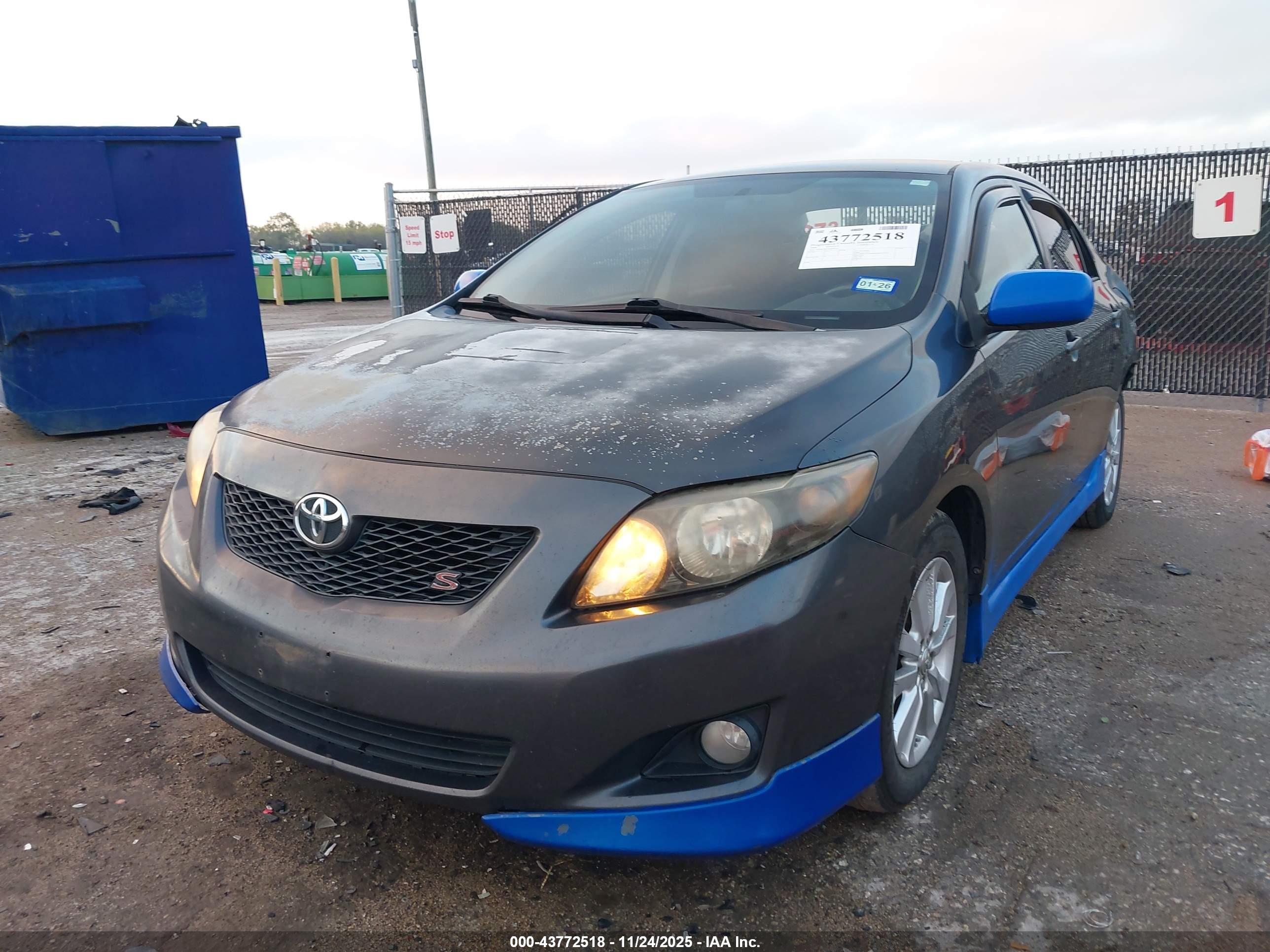 TOYOTA COROLLA image 2