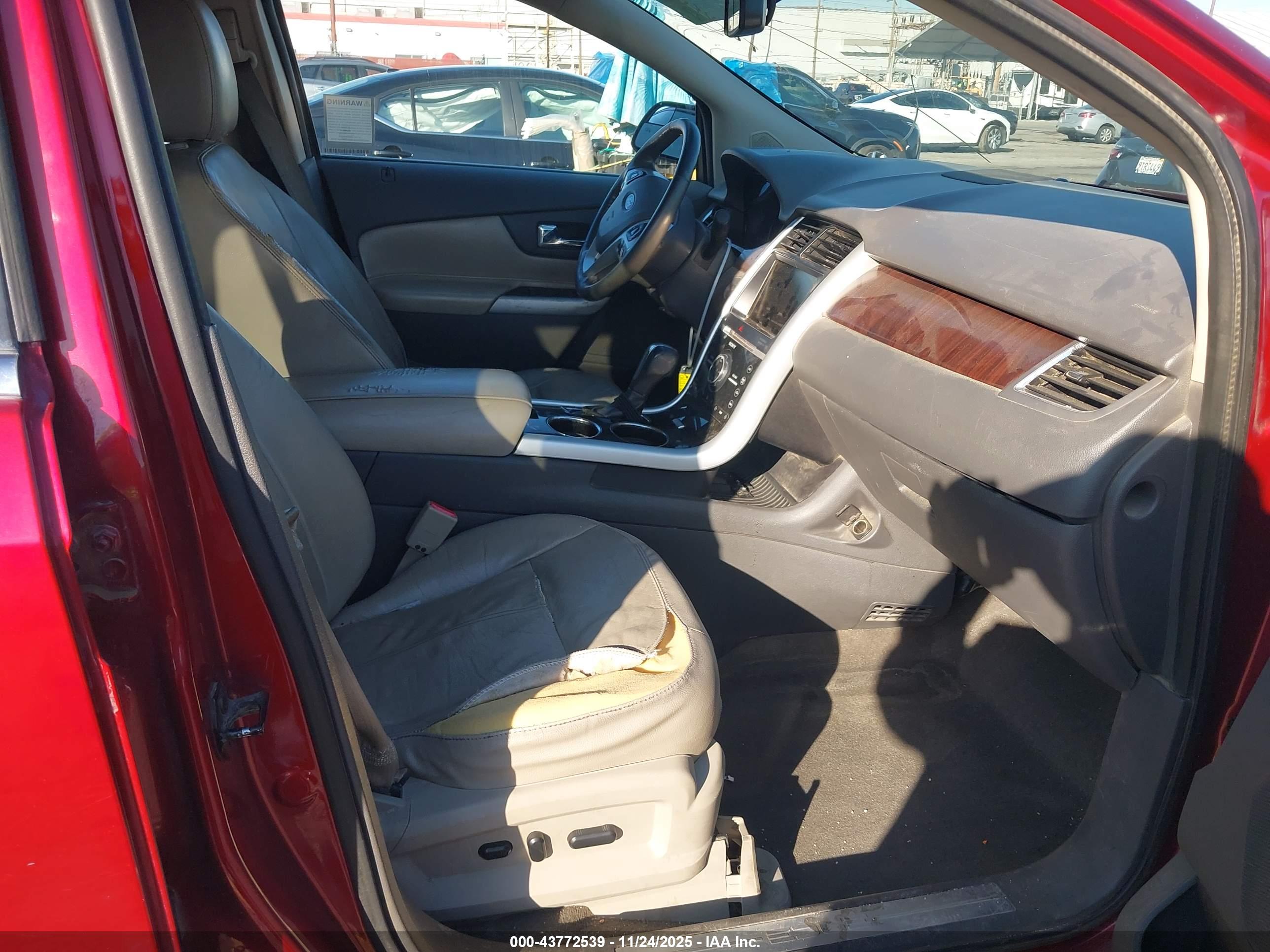FORD EDGE image 5