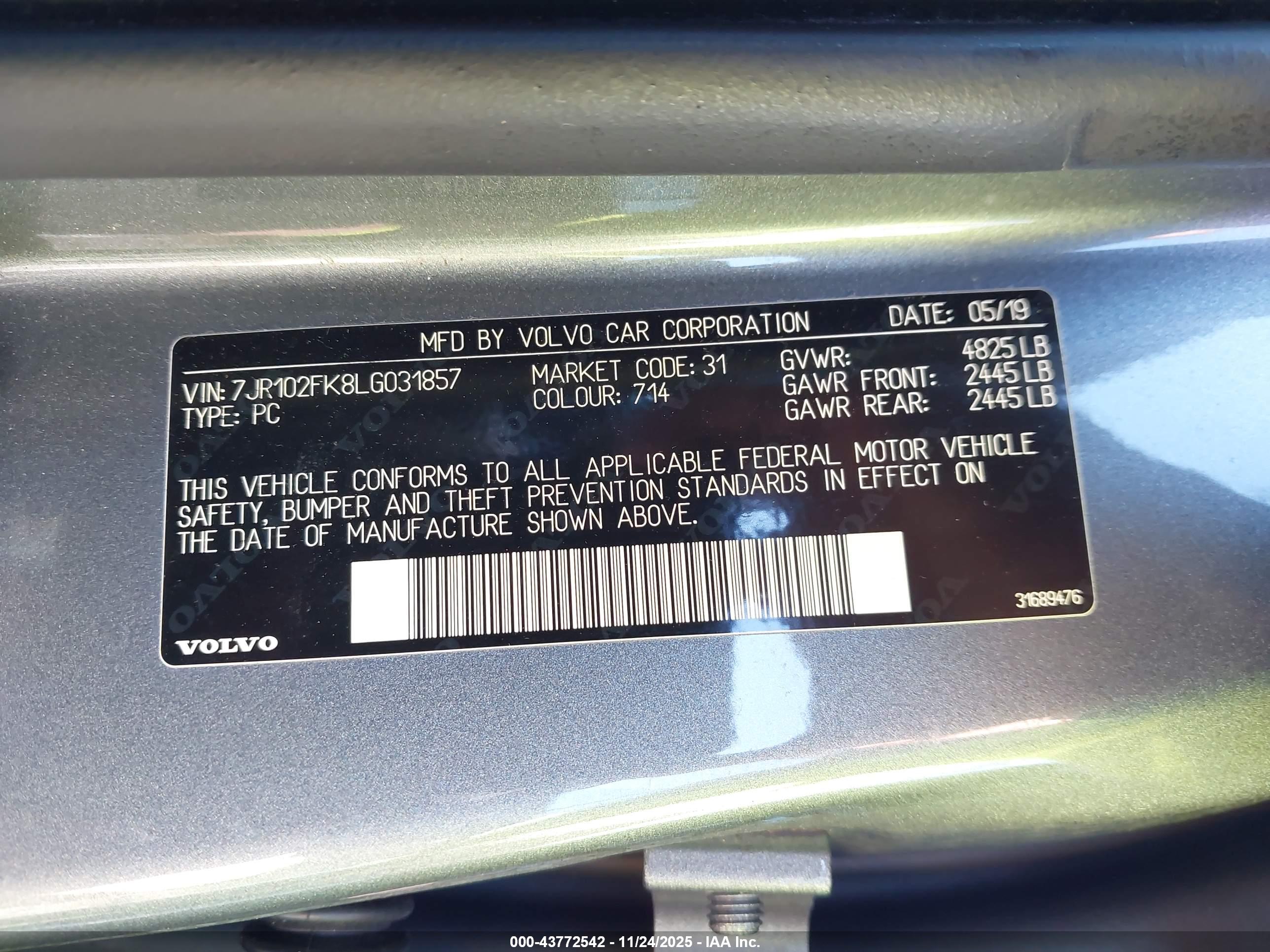 VOLVO S60 image 9