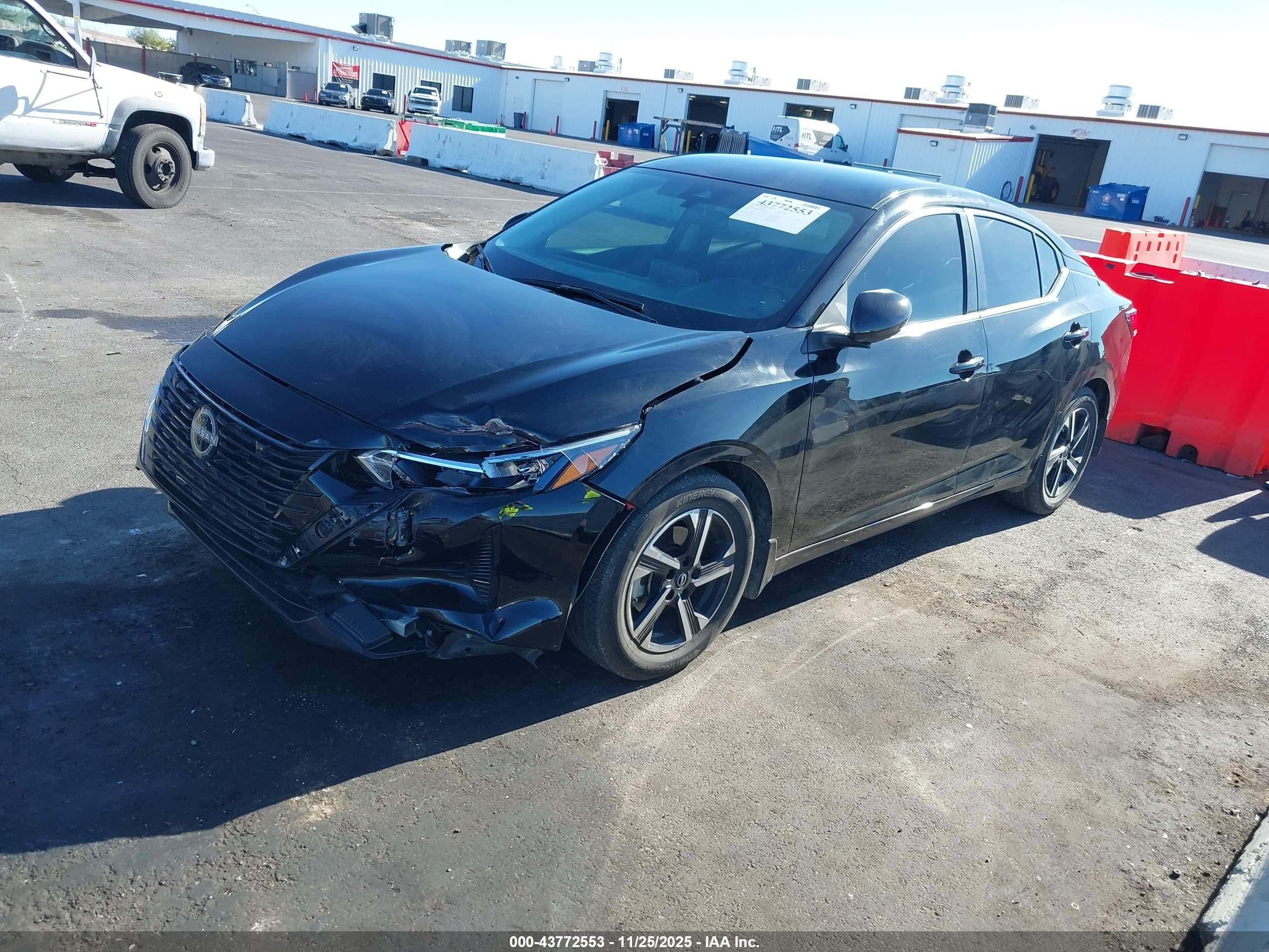 NISSAN SENTRA image 2