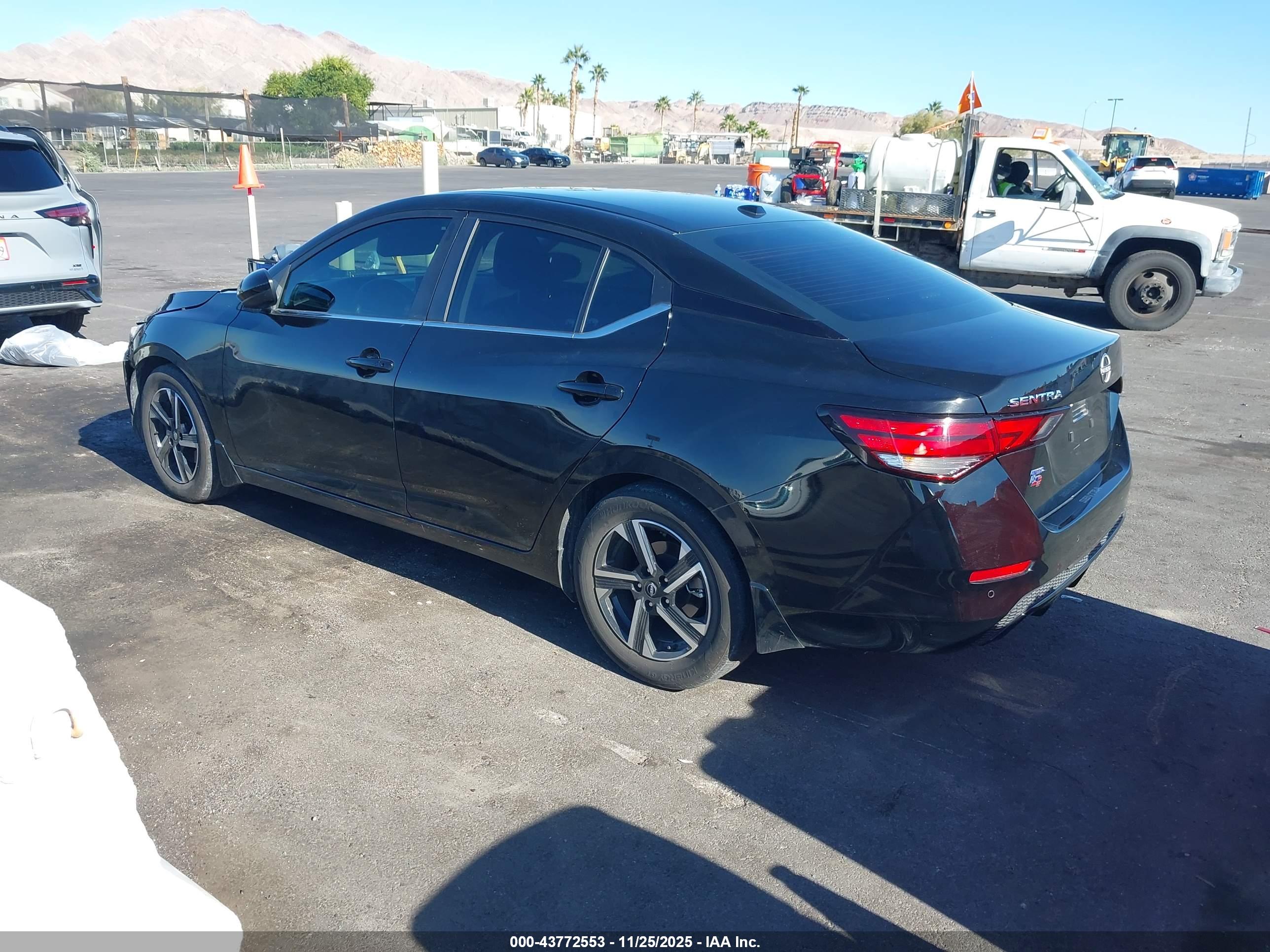 NISSAN SENTRA image 3
