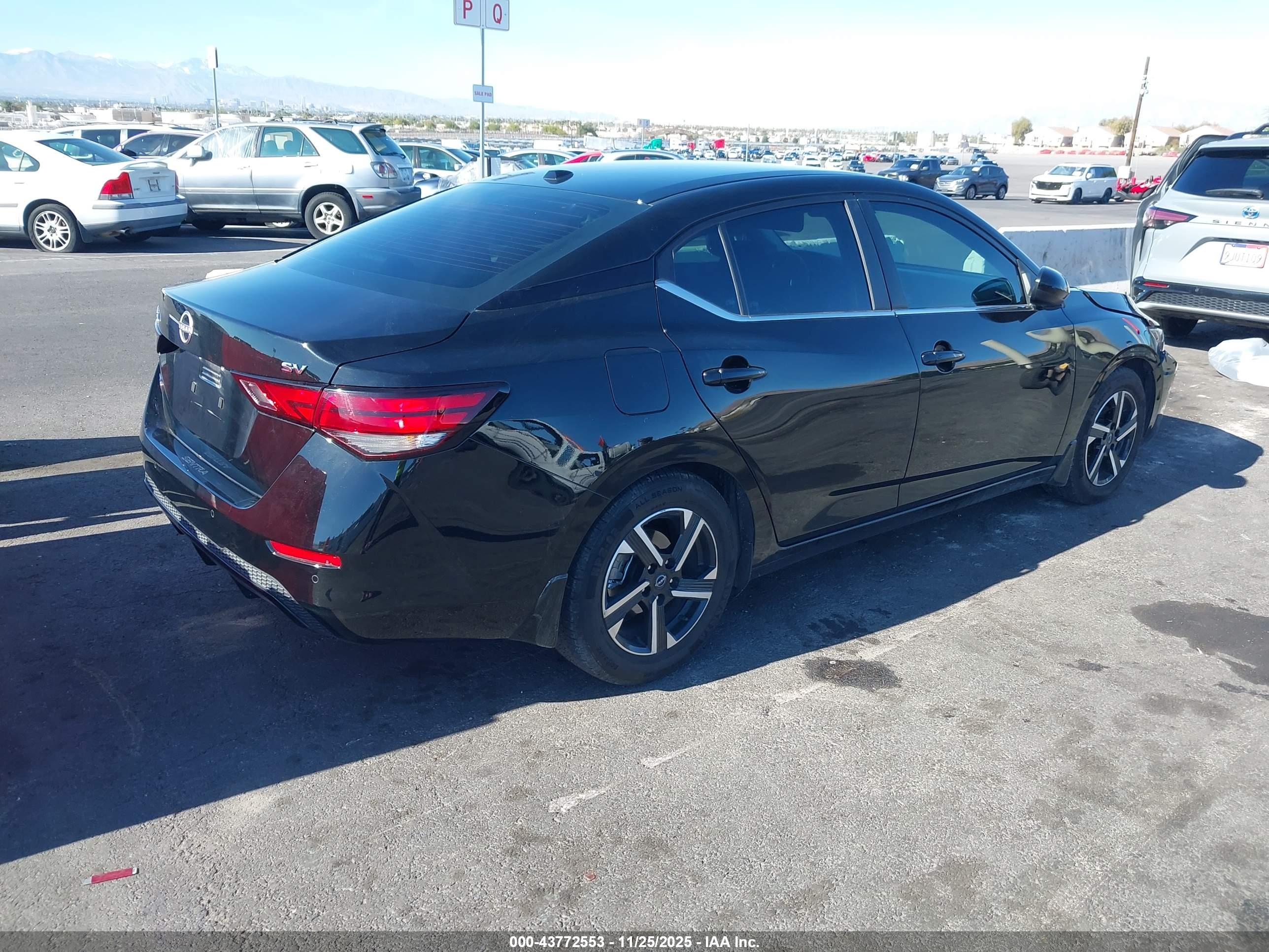 NISSAN SENTRA image 4