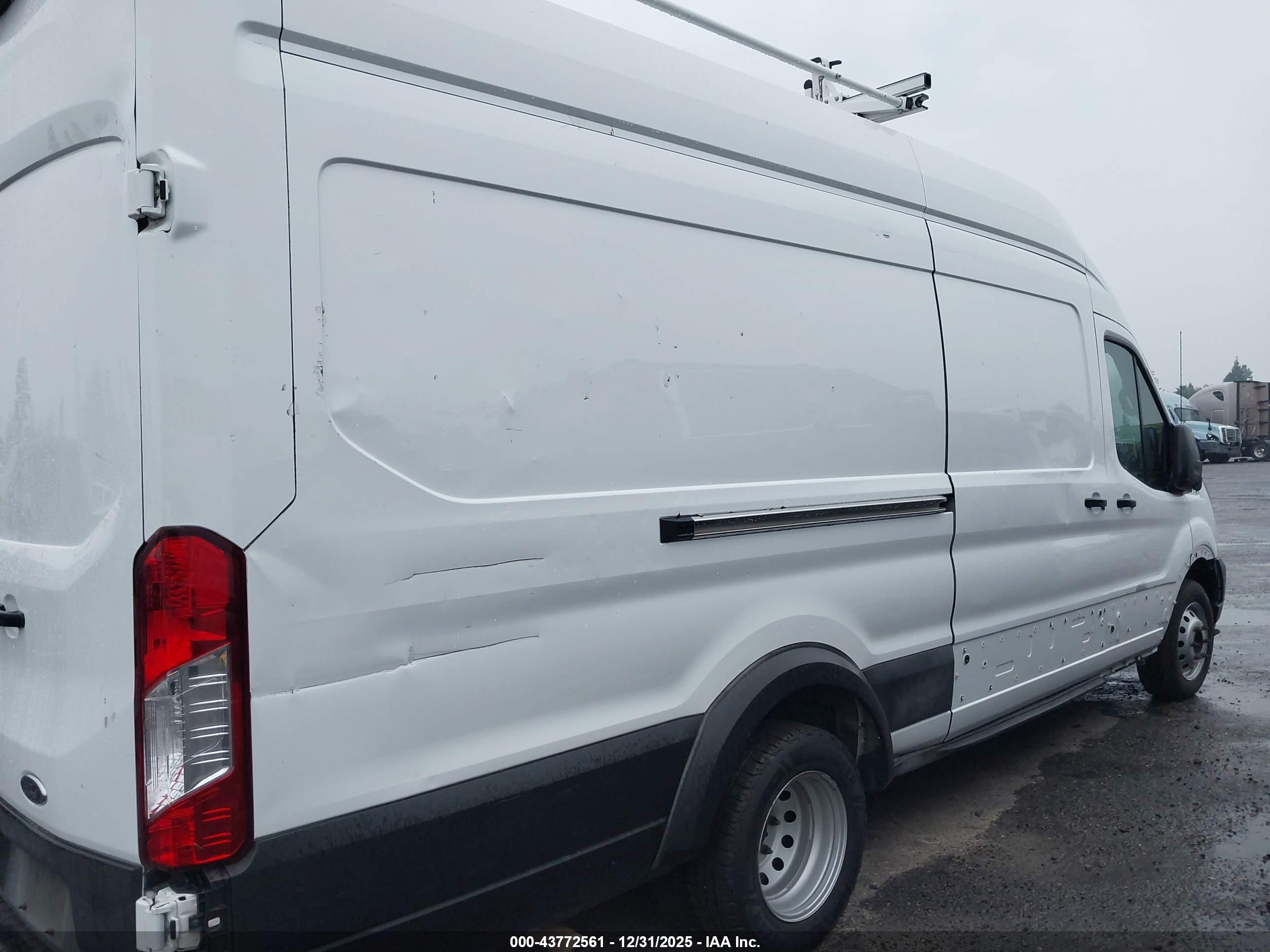 FORD TRANSIT-350 image 6