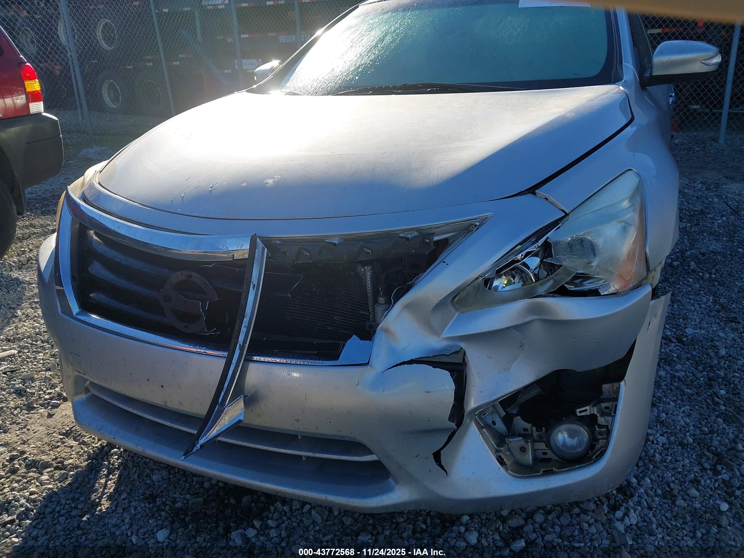 NISSAN ALTIMA image 6