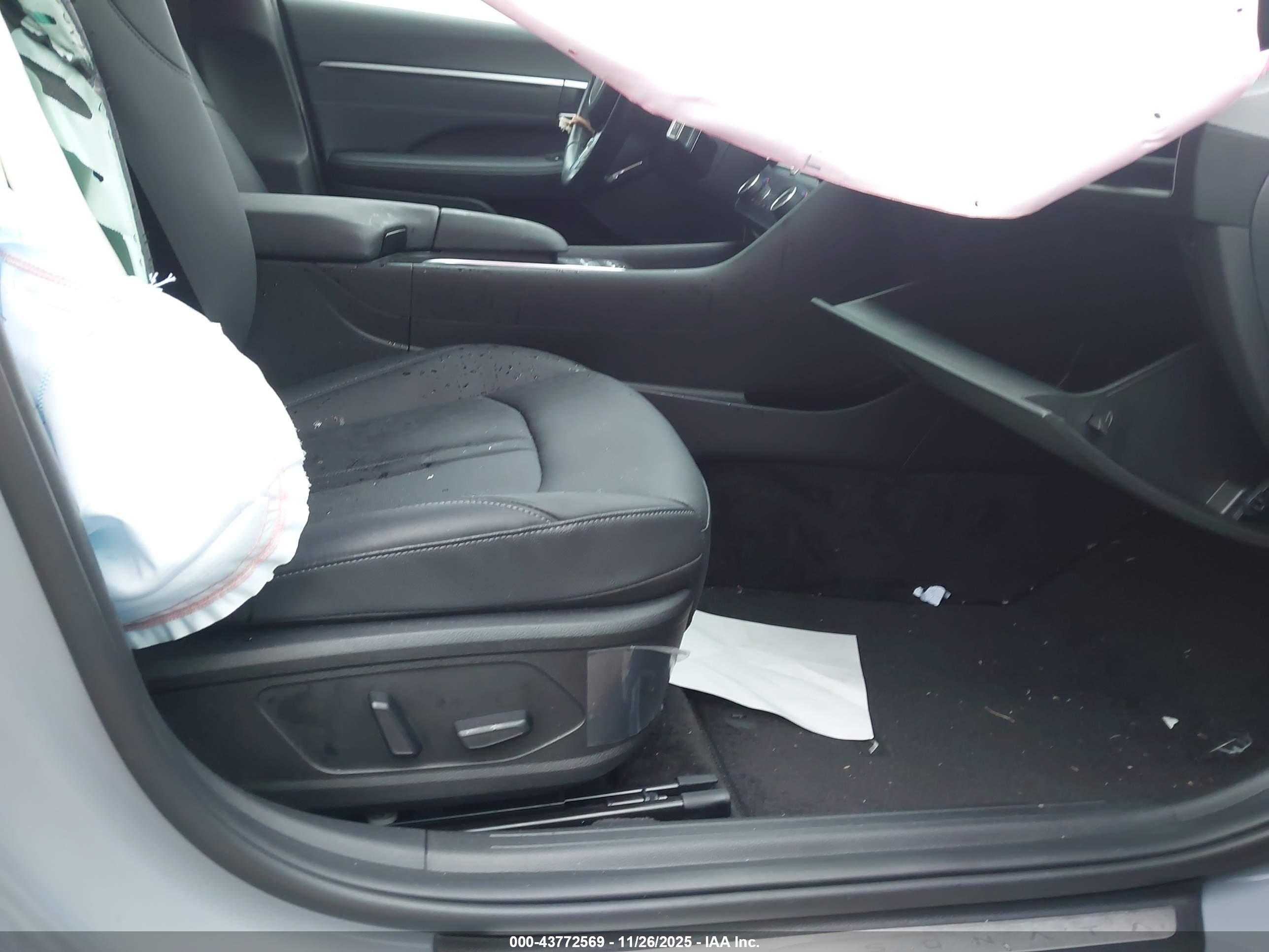 HYUNDAI SONATA image 5