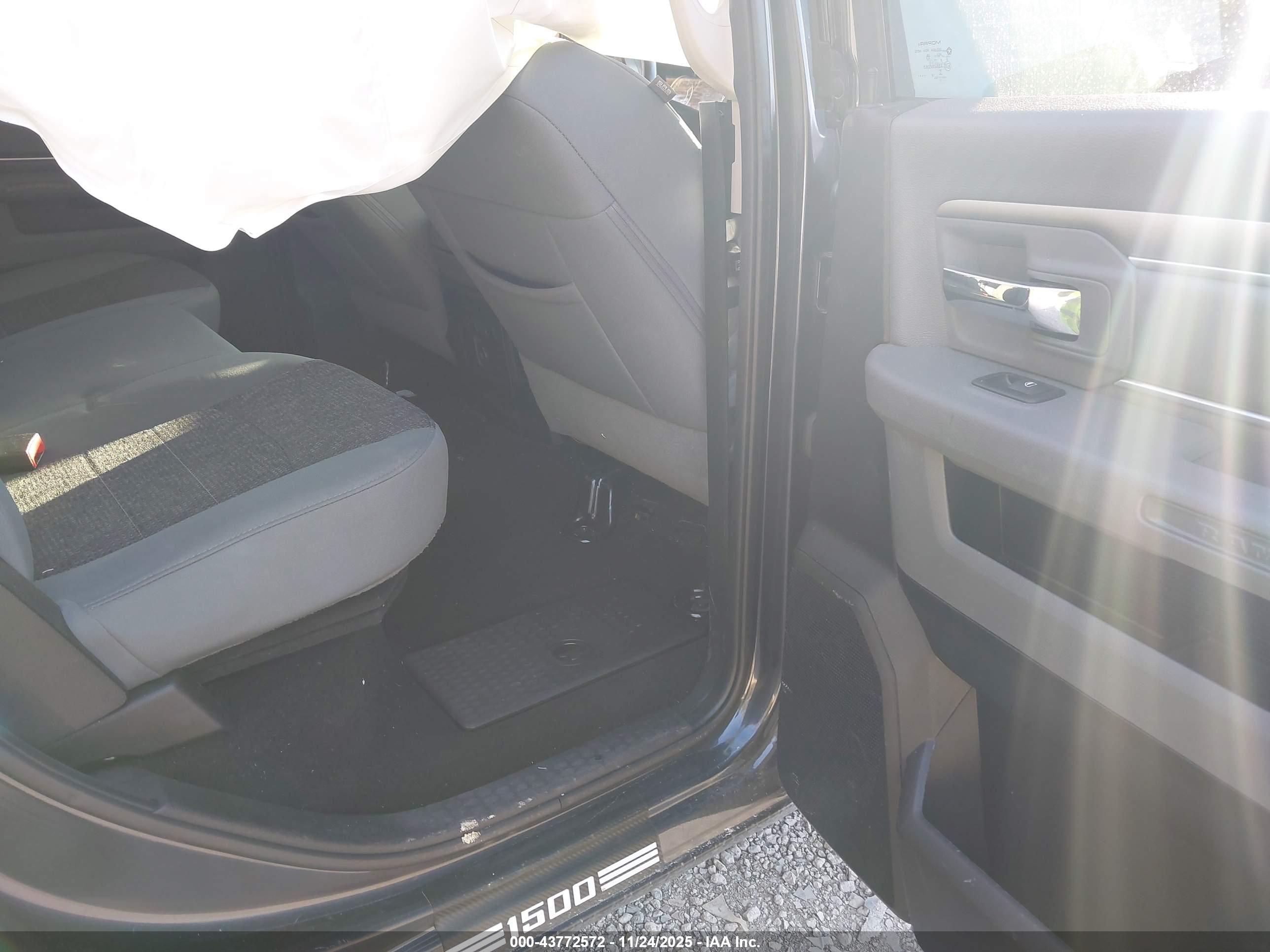 RAM 1500 image 8